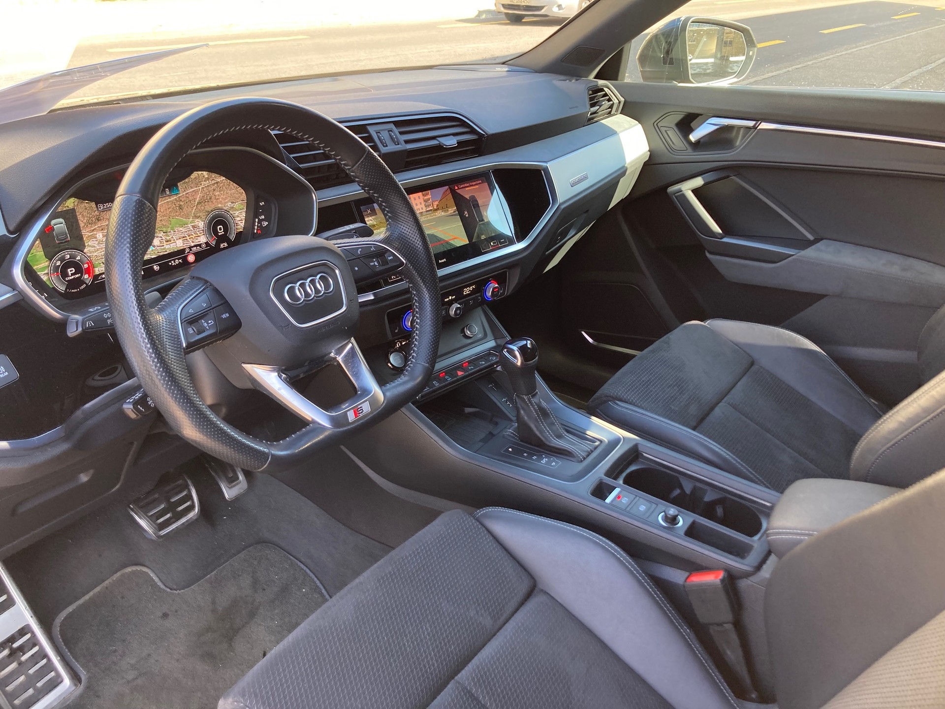 AUDI Q3 SB 40 TDI S line qu-image-8