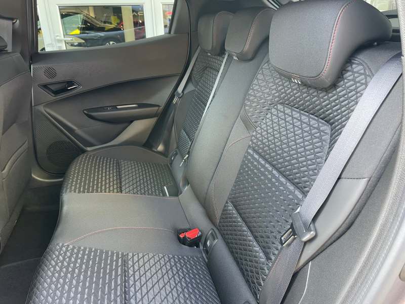 RENAULT Clio 1.8 E-Tech techno-image-12