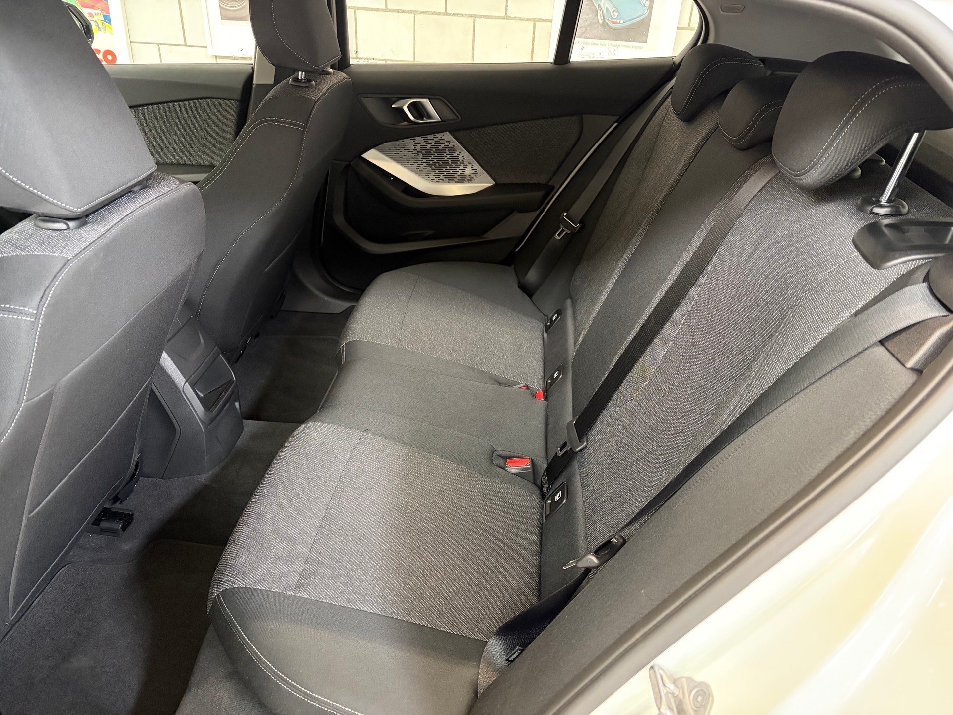 BMW 120 Steptronic-image-12