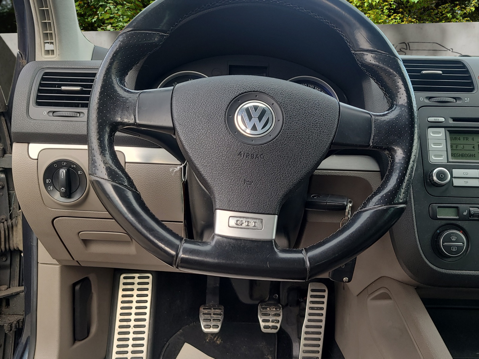 VW Golf 2.0 TFSI GTI-image-5