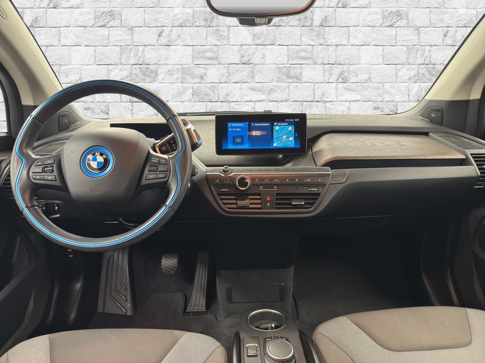 BMW i3 (120Ah)-image-7