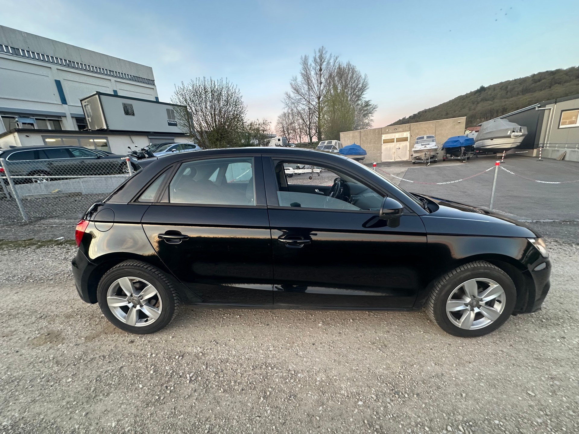 AUDI A1 Sportback 1.0 TFSI Sport-image-3