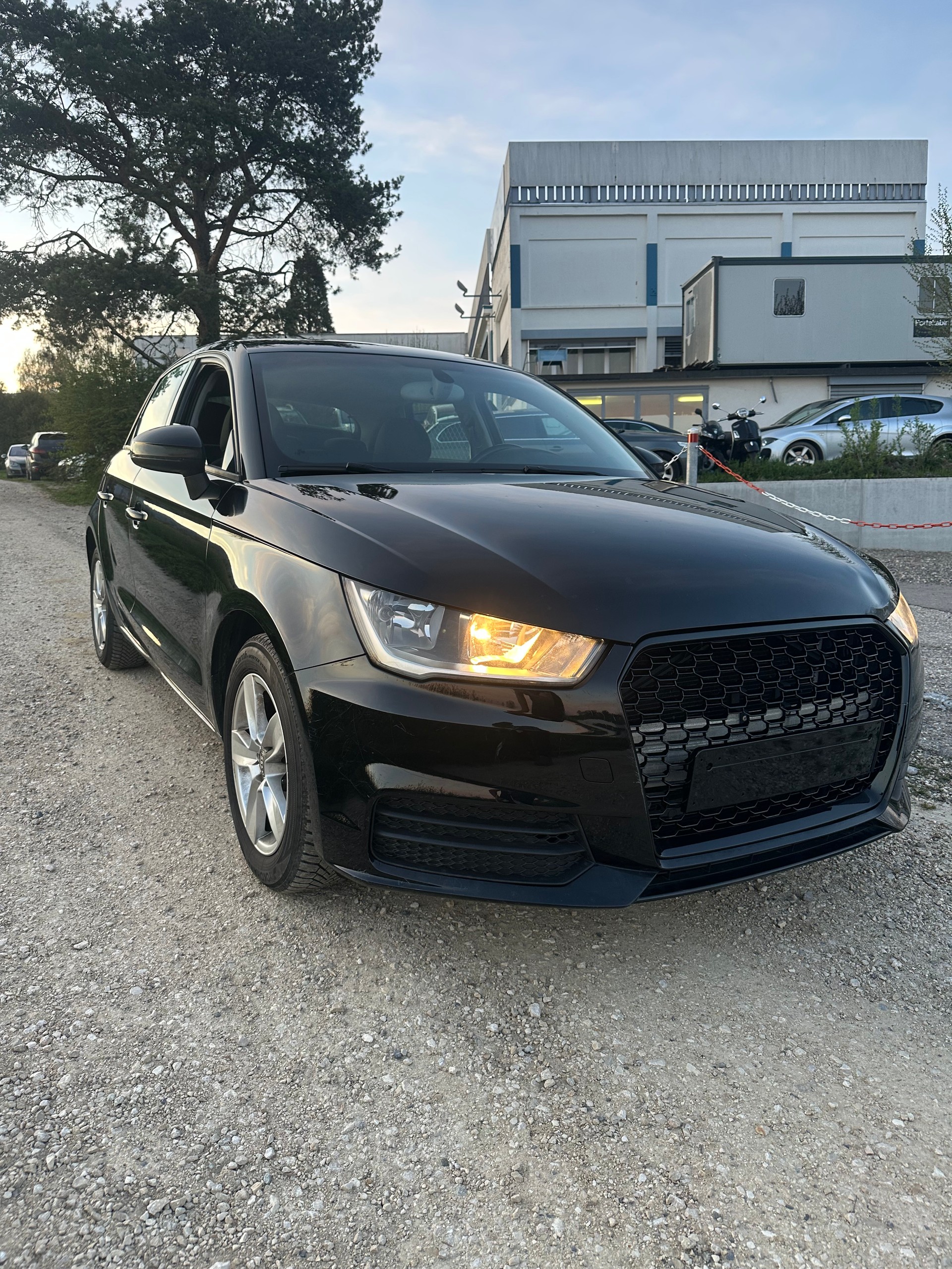 AUDI A1 Sportback 1.0 TFSI Sport-image-0