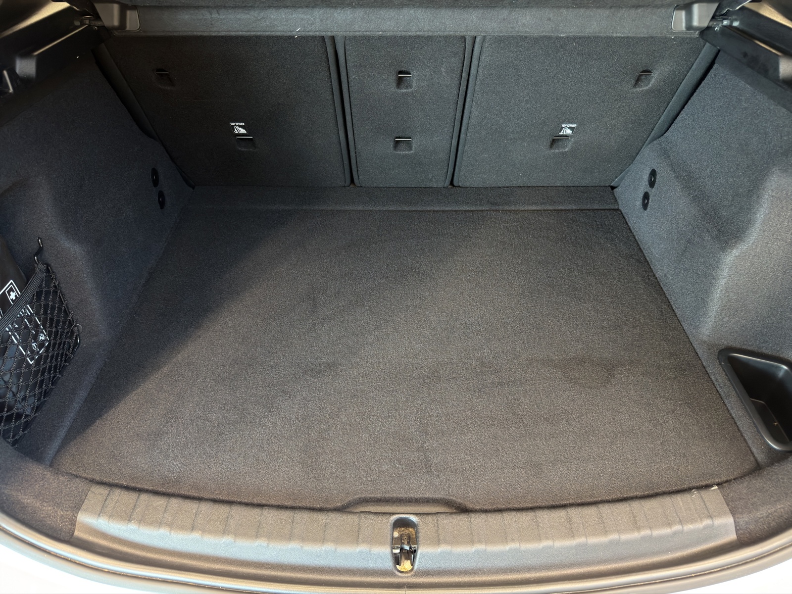 BMW 218d Active Tourer-image-14