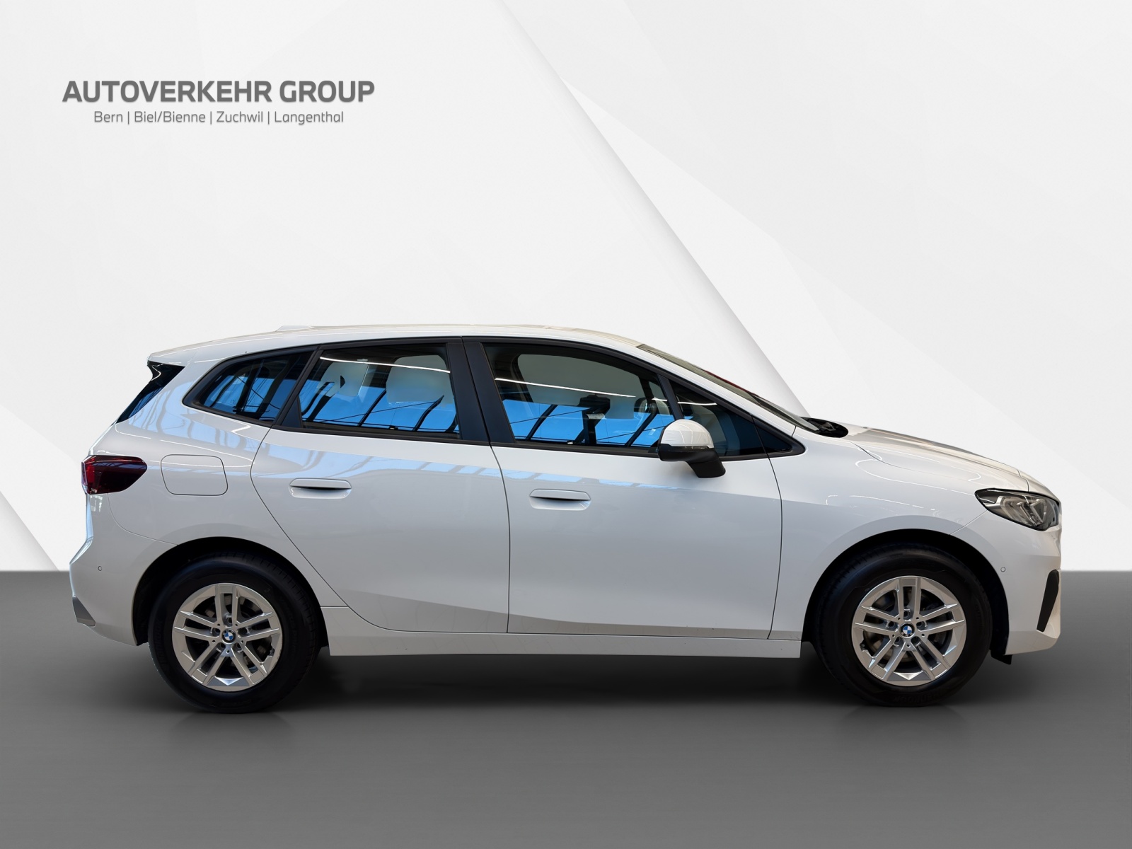 BMW 218d Active Tourer-image-6