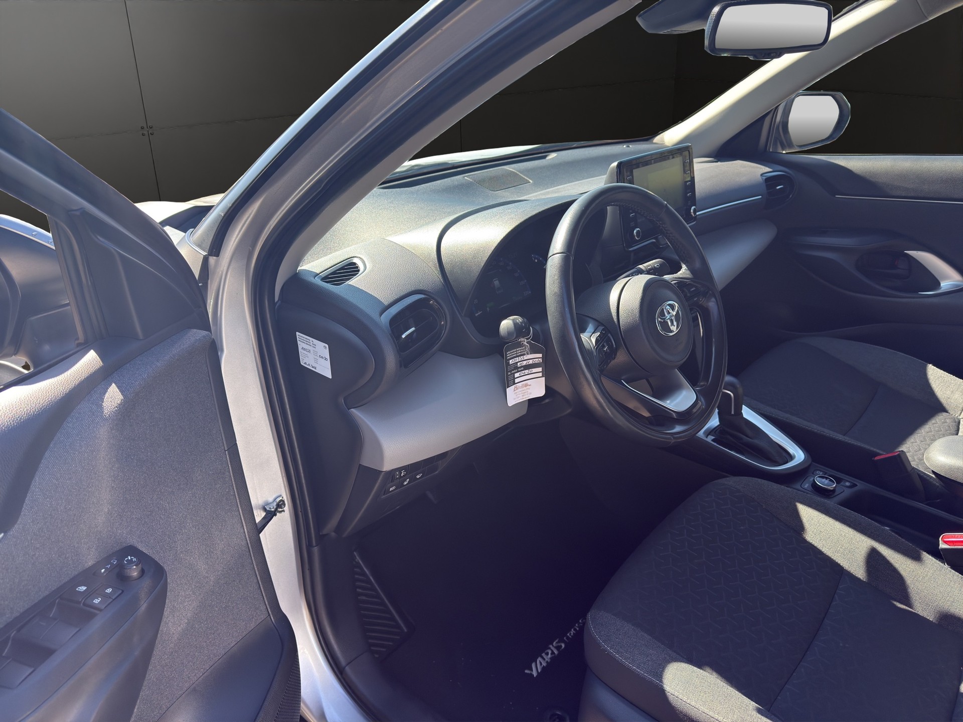 TOYOTA Yaris Cross 1.5 Trend e-CVT AWDi-image-7