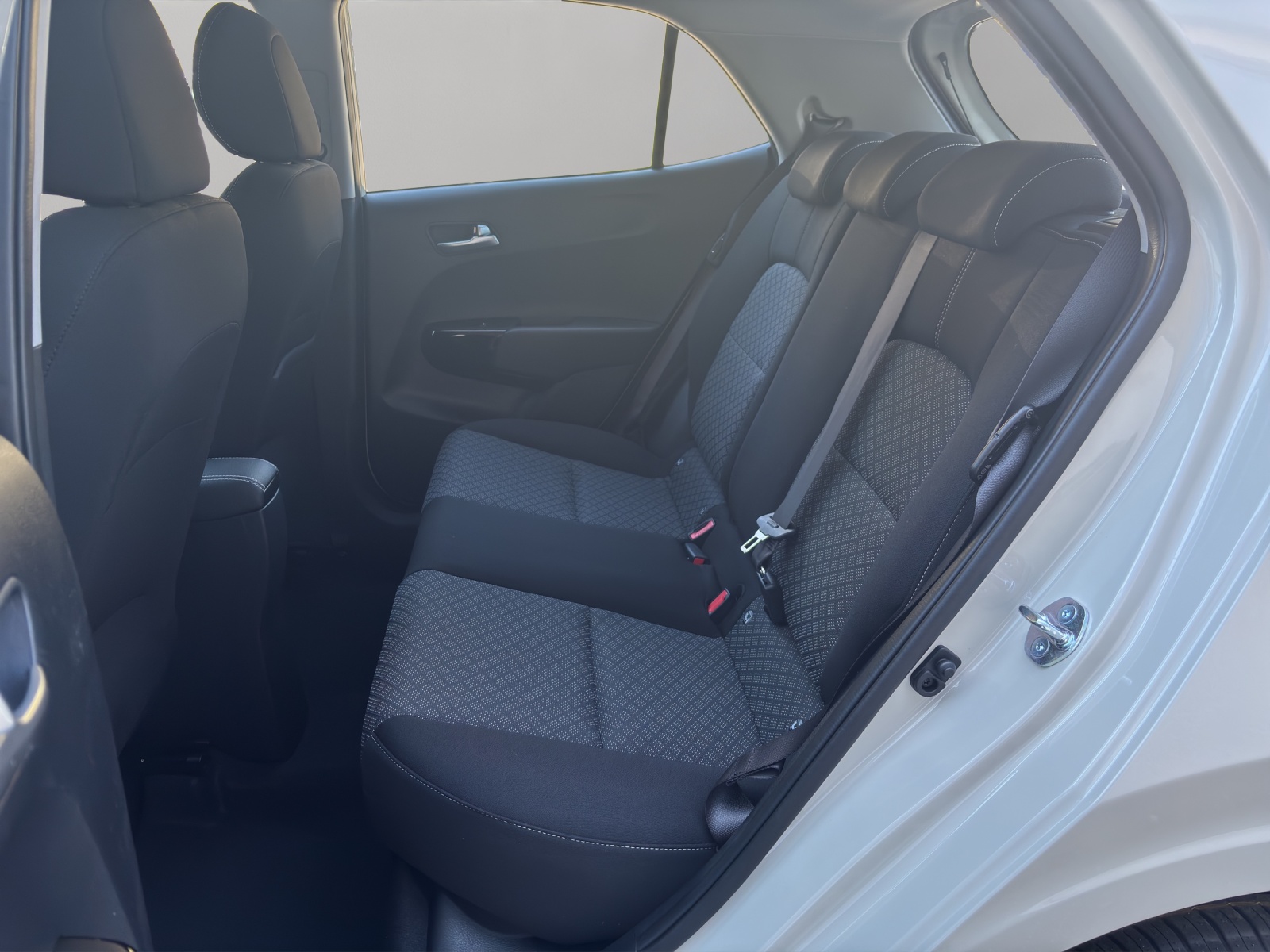 KIA Picanto 1.2 CVVT First Edition Automatic / CH-Herstellergarantie / 0.99% Leasing-Aktion-image-11