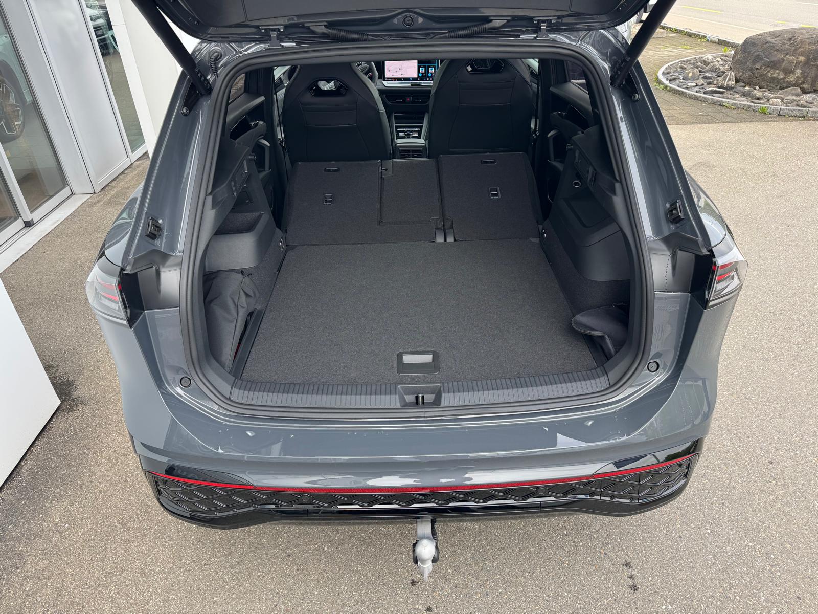 VW Tiguan 2.0 TSI DSG R-Line 4Motion-image-5