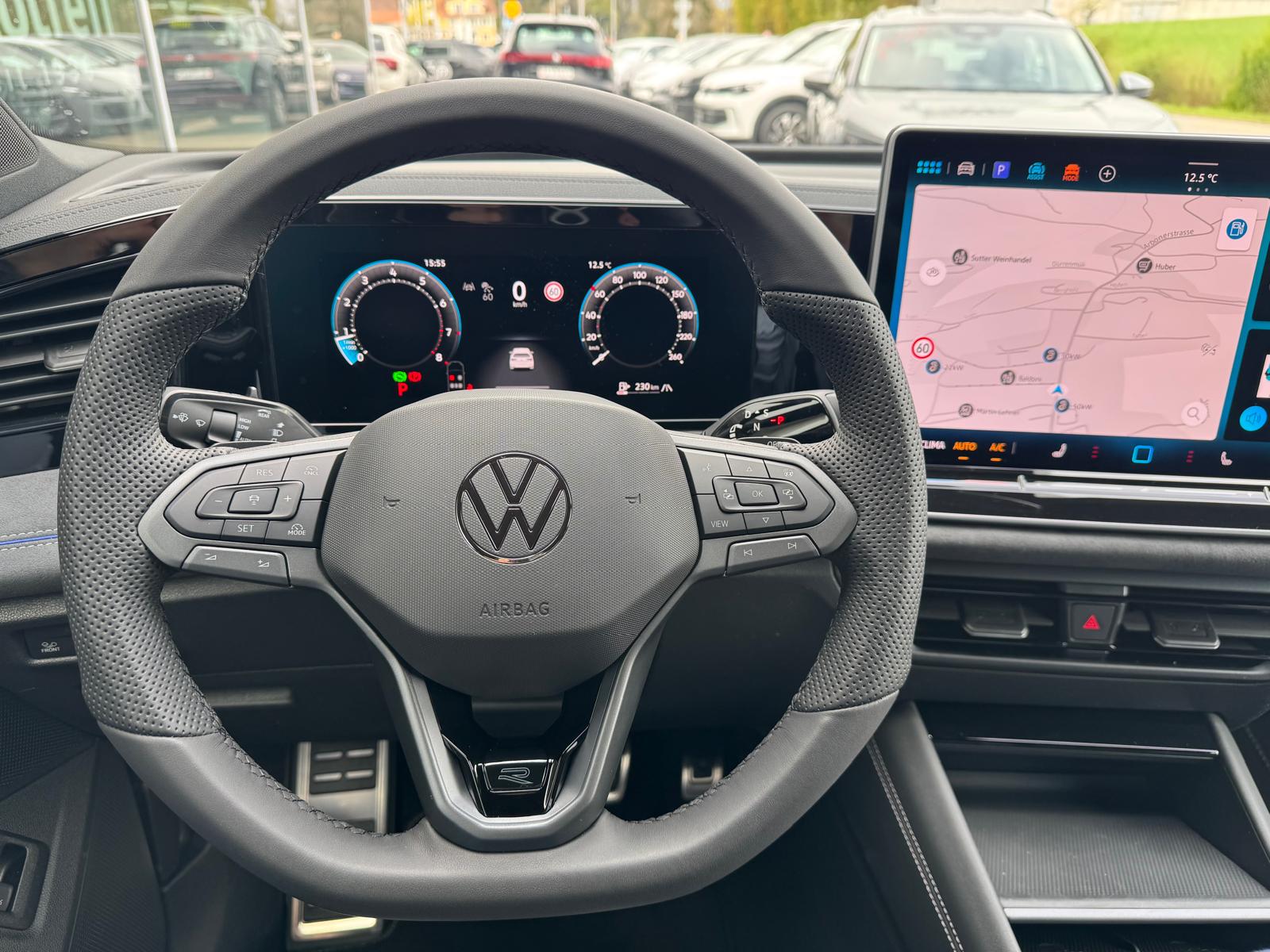 VW Tiguan 2.0 TSI DSG R-Line 4Motion-image-9