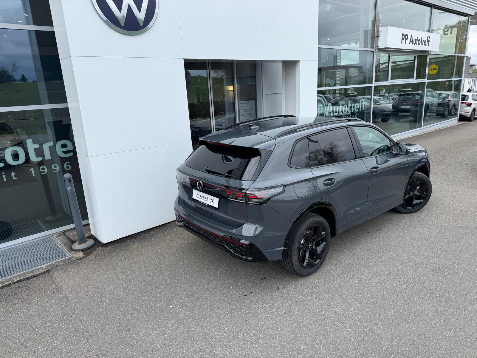 VW Tiguan 2.0 TSI DSG R-Line 4Motion-image-3