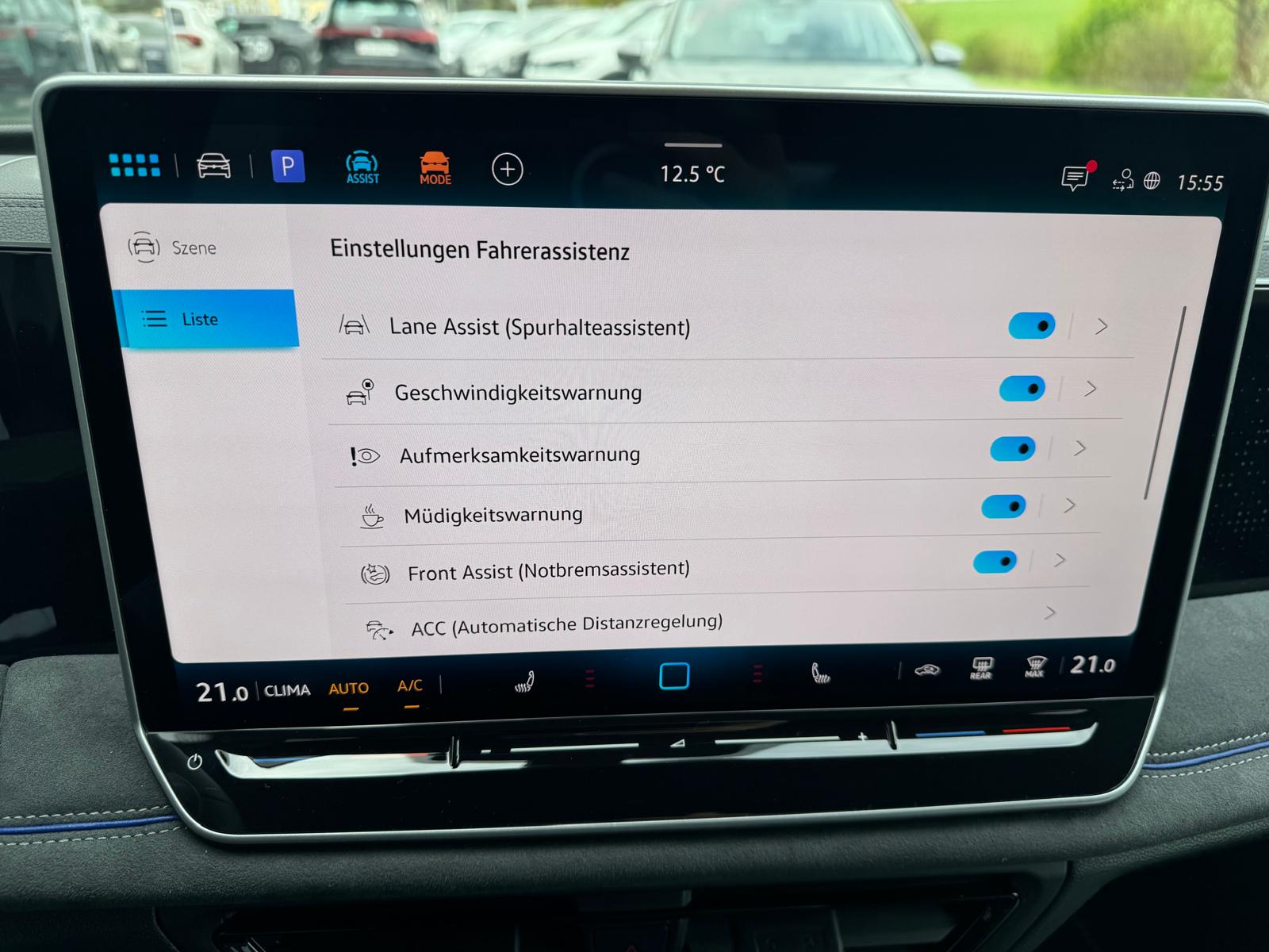 VW Tiguan 2.0 TSI DSG R-Line 4Motion-image-11