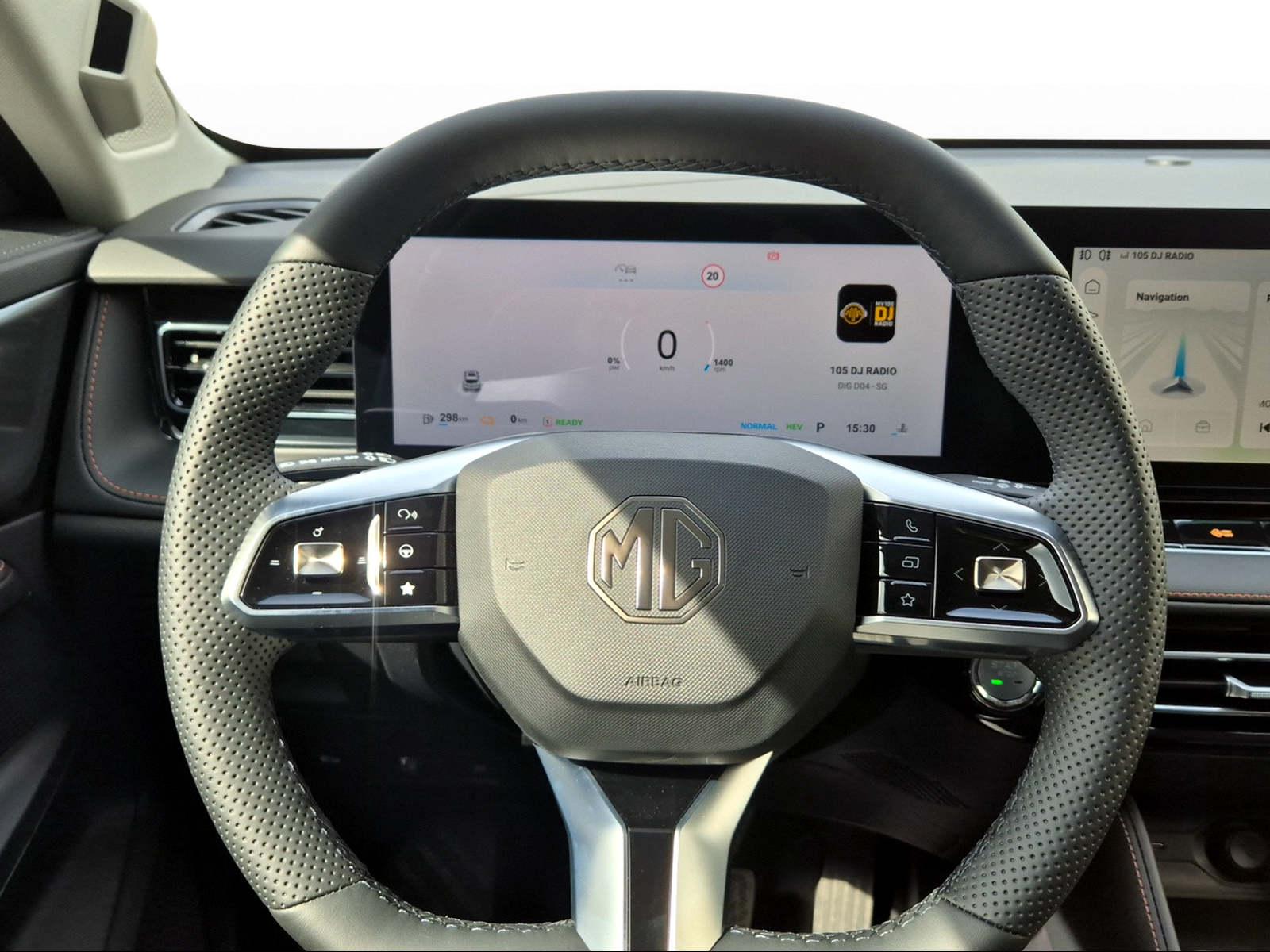 MG HS 1.5 PHEV Luxury-image-10