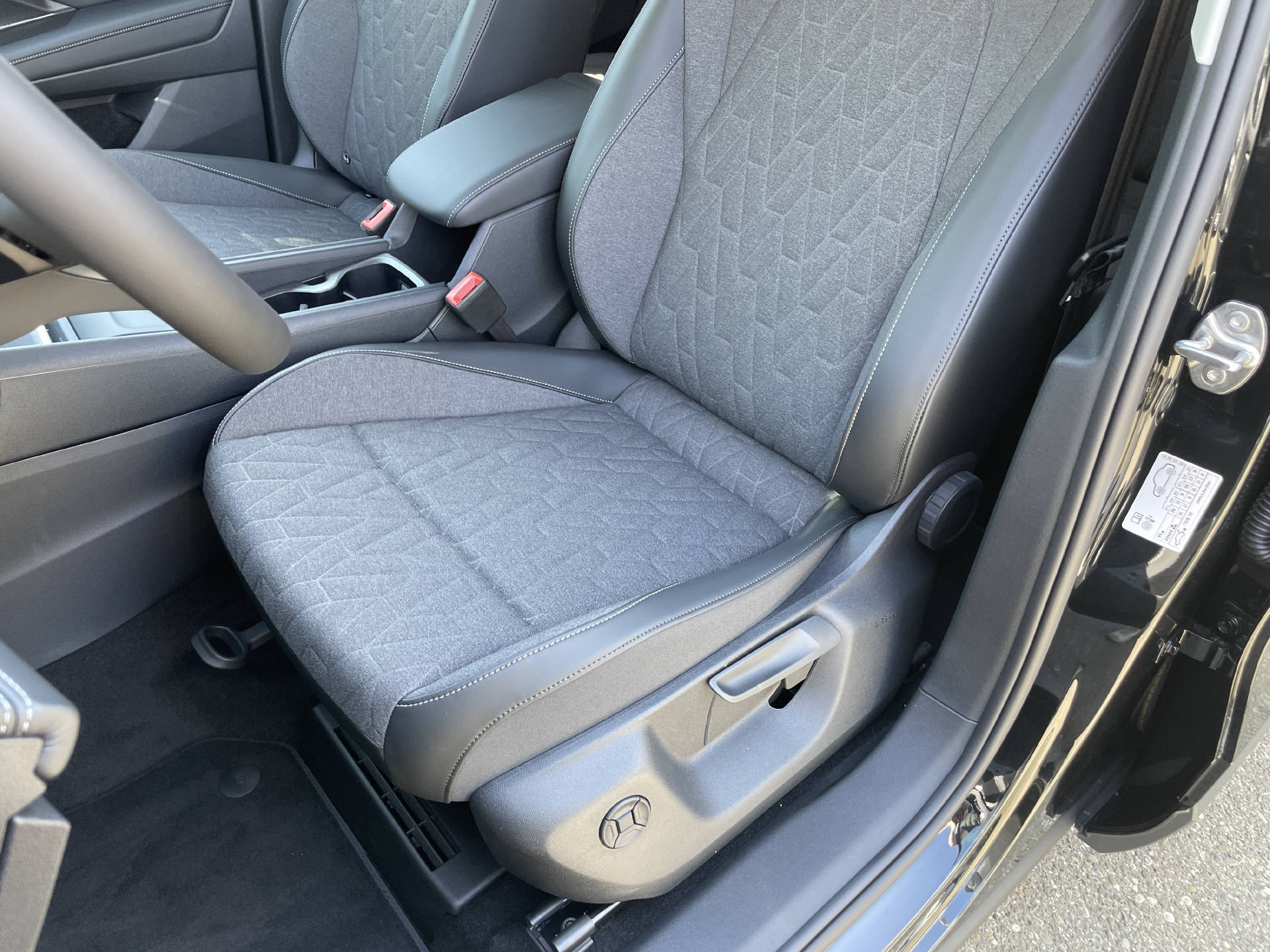 VW Tiguan 1.5 TSI UNITED Life DSG-image-8