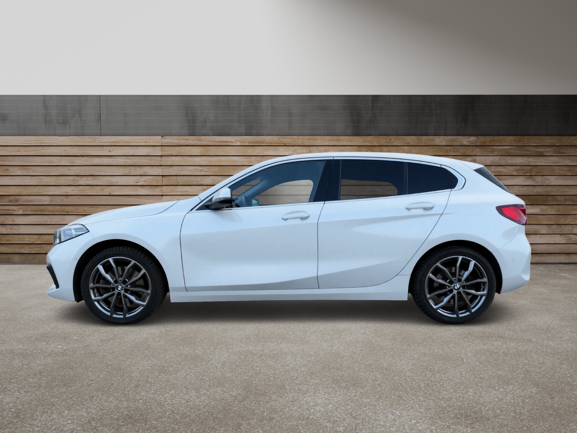BMW 120i Steptronic-image-6