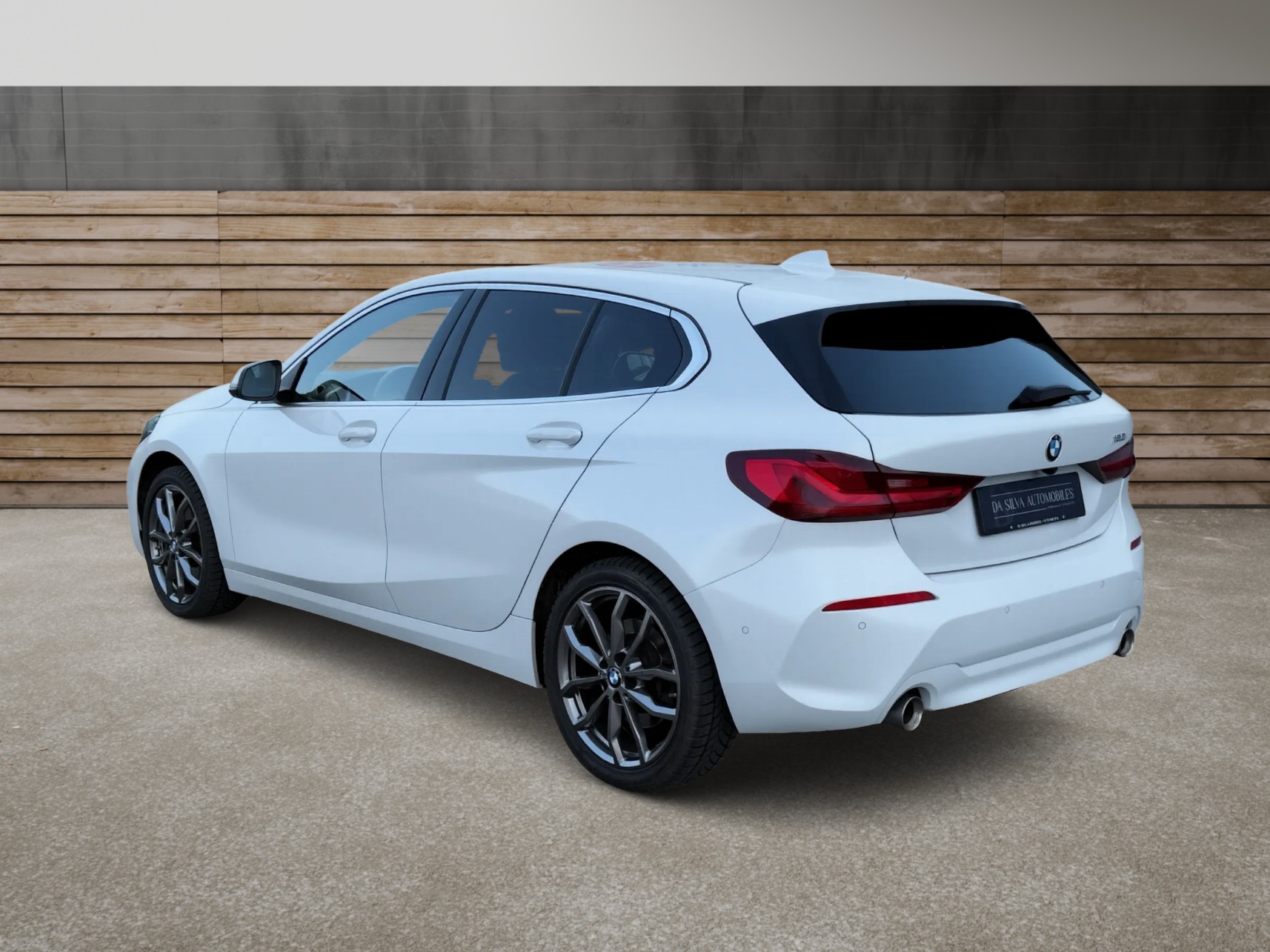 BMW 120i Steptronic-image-5