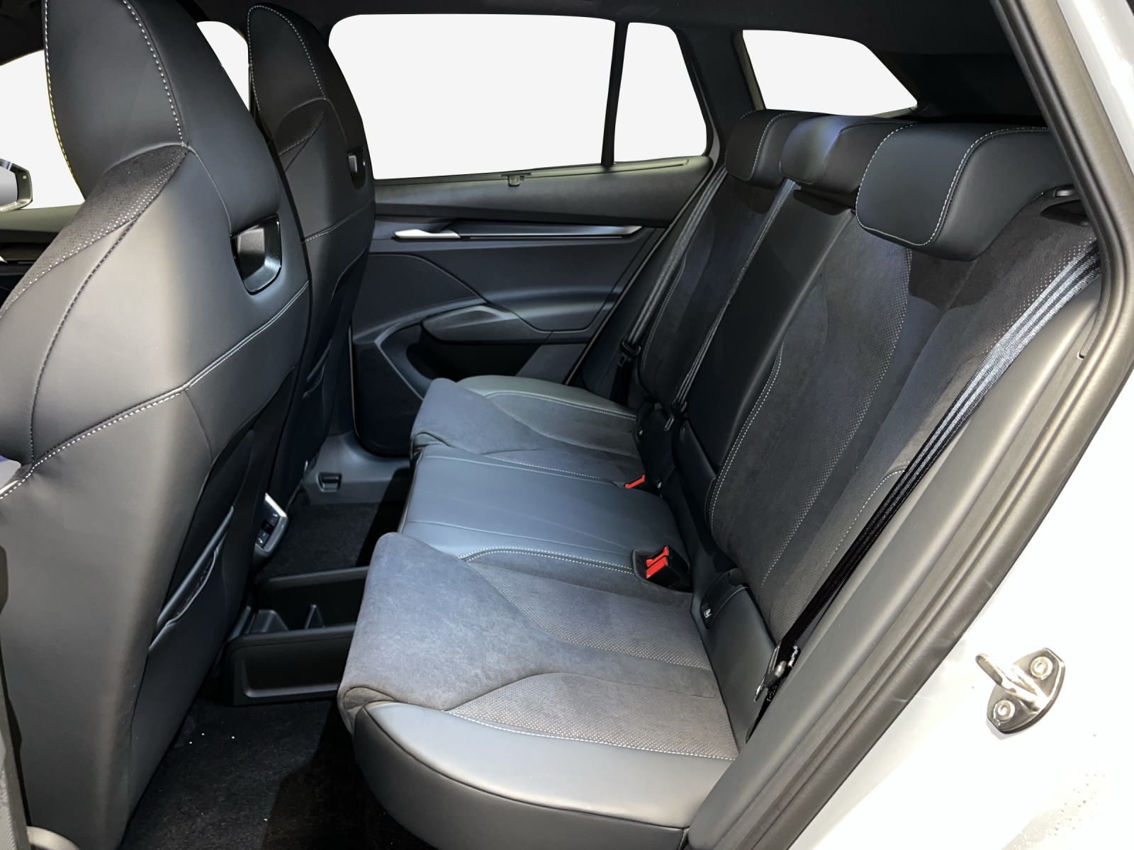 SKODA Enyaq 85x Sportline 4x4-image-11