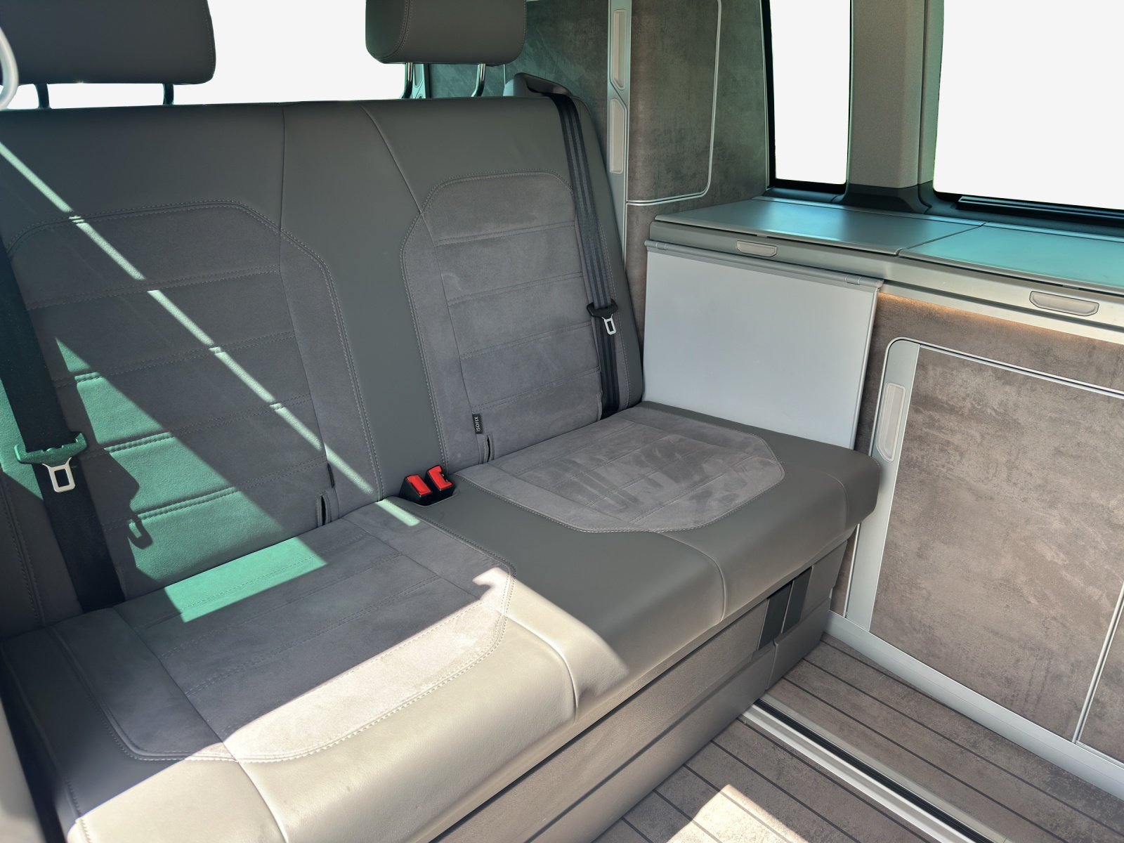 VW T6.1 California 2.0 Bi-TDI Ocean Liberty 4Motion DSG-image-11