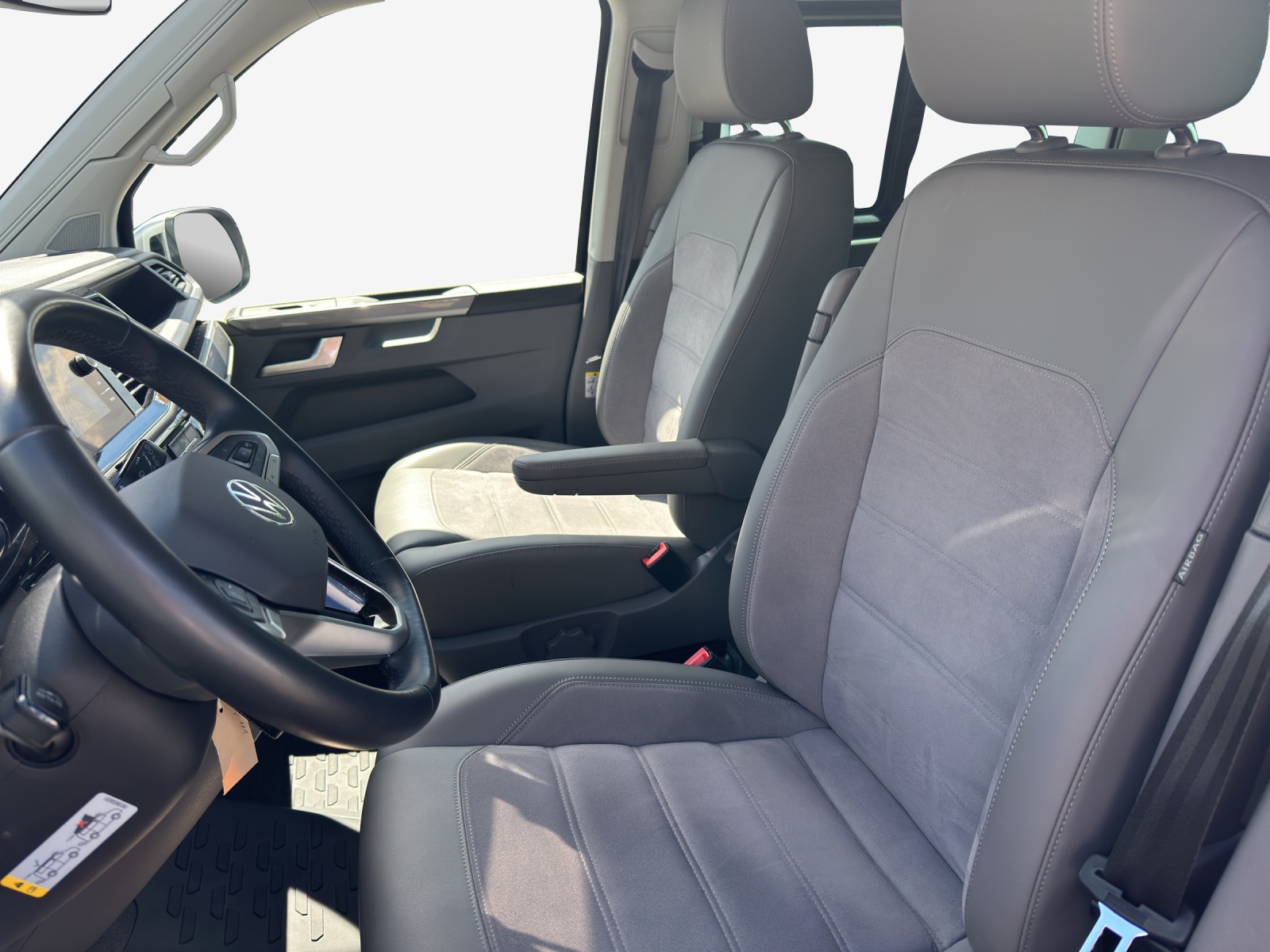 VW T6.1 California 2.0 Bi-TDI Ocean Liberty 4Motion DSG-image-7
