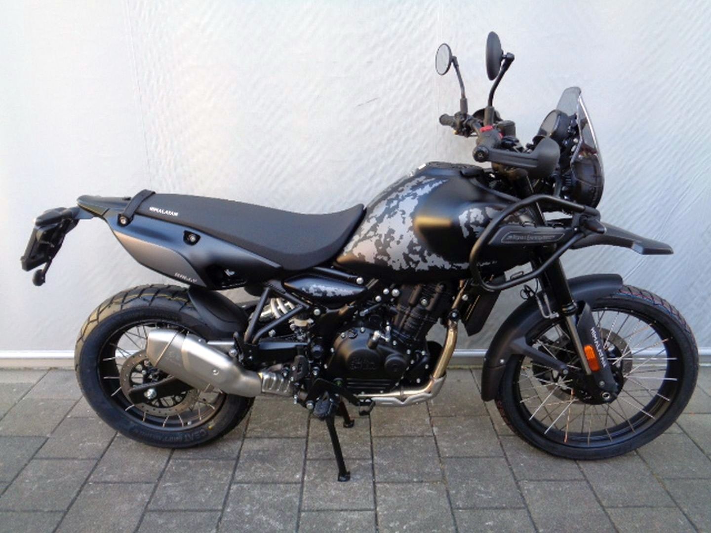 ROYAL ENFIELD HIMALAYAN 452-showroom-element-3