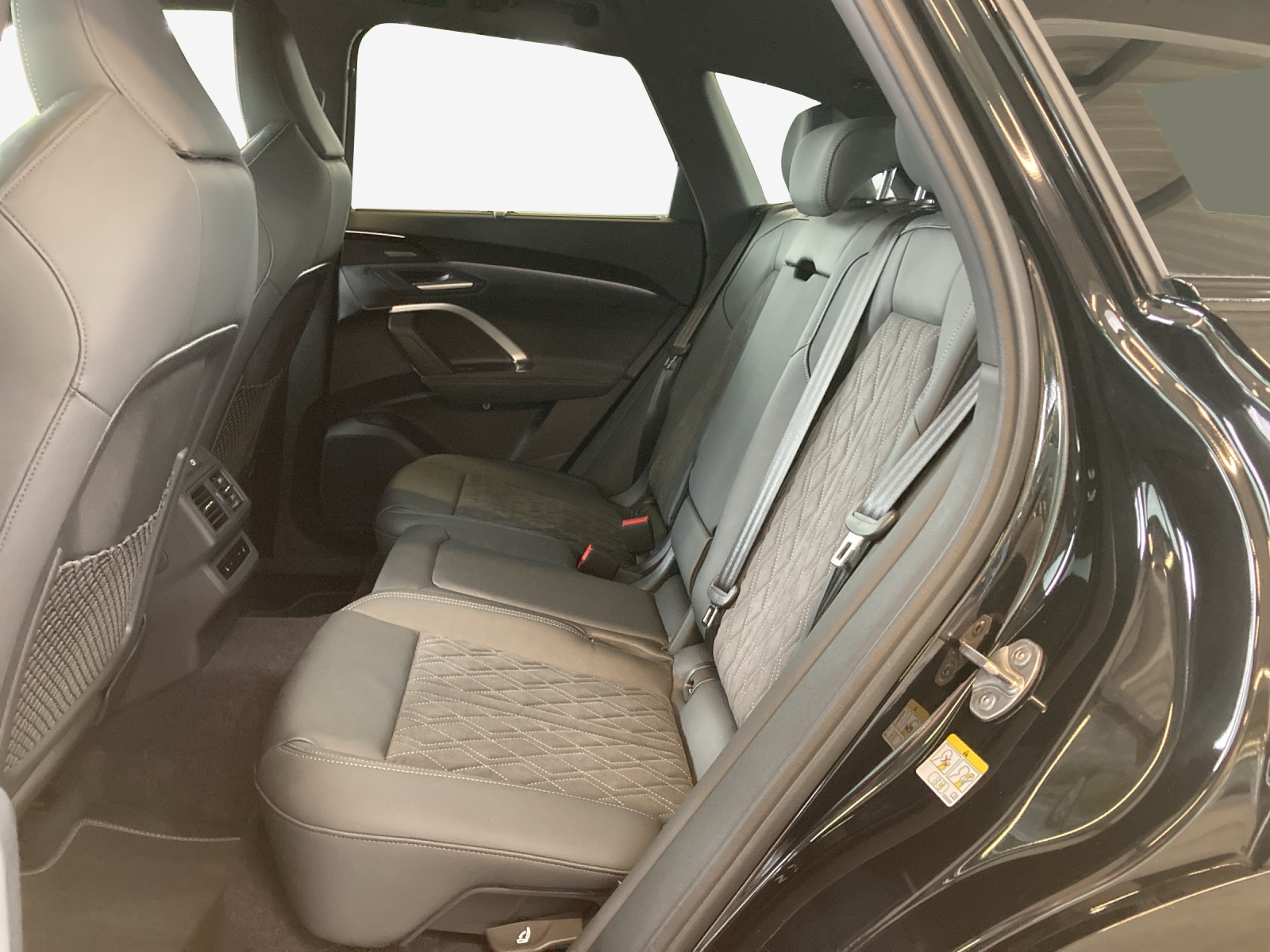 AUDI Q5 TDI quattro 150 kW S-tronic-image-11