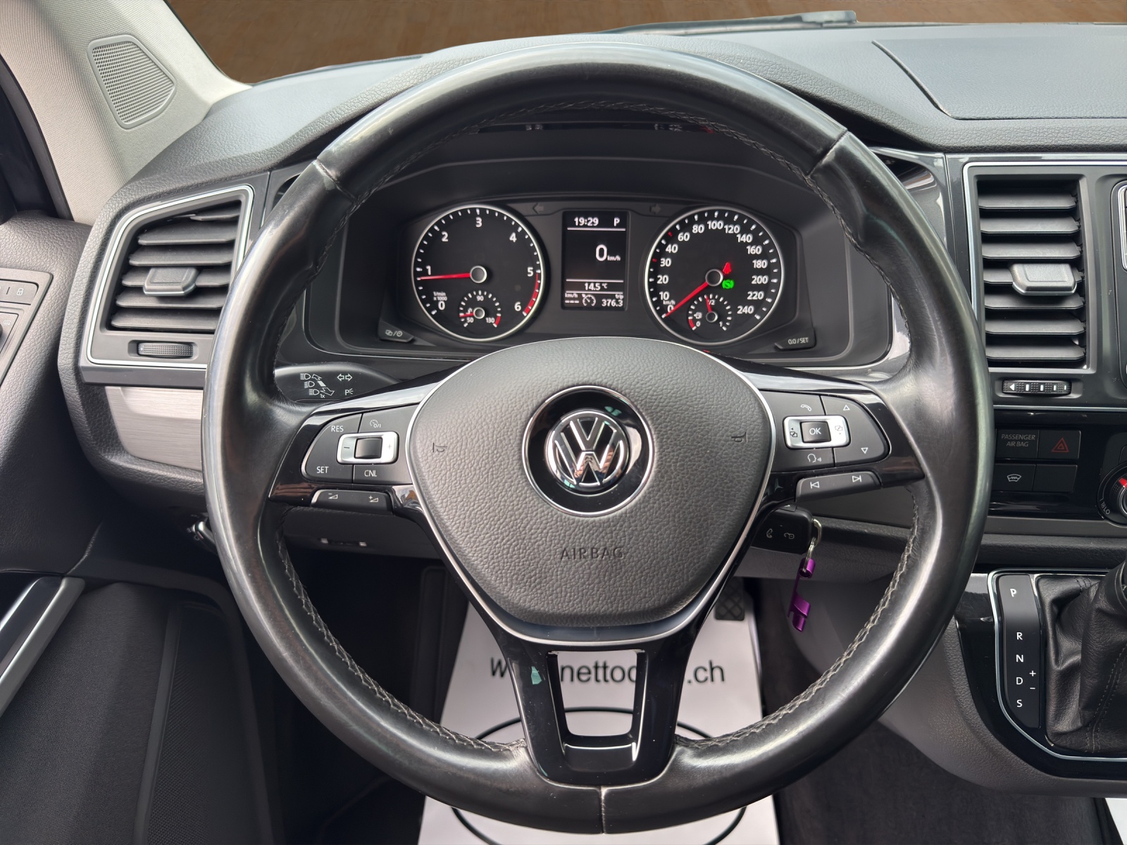 VW T6 Multivan 2.0 TDI Comfortline DSG-image-17