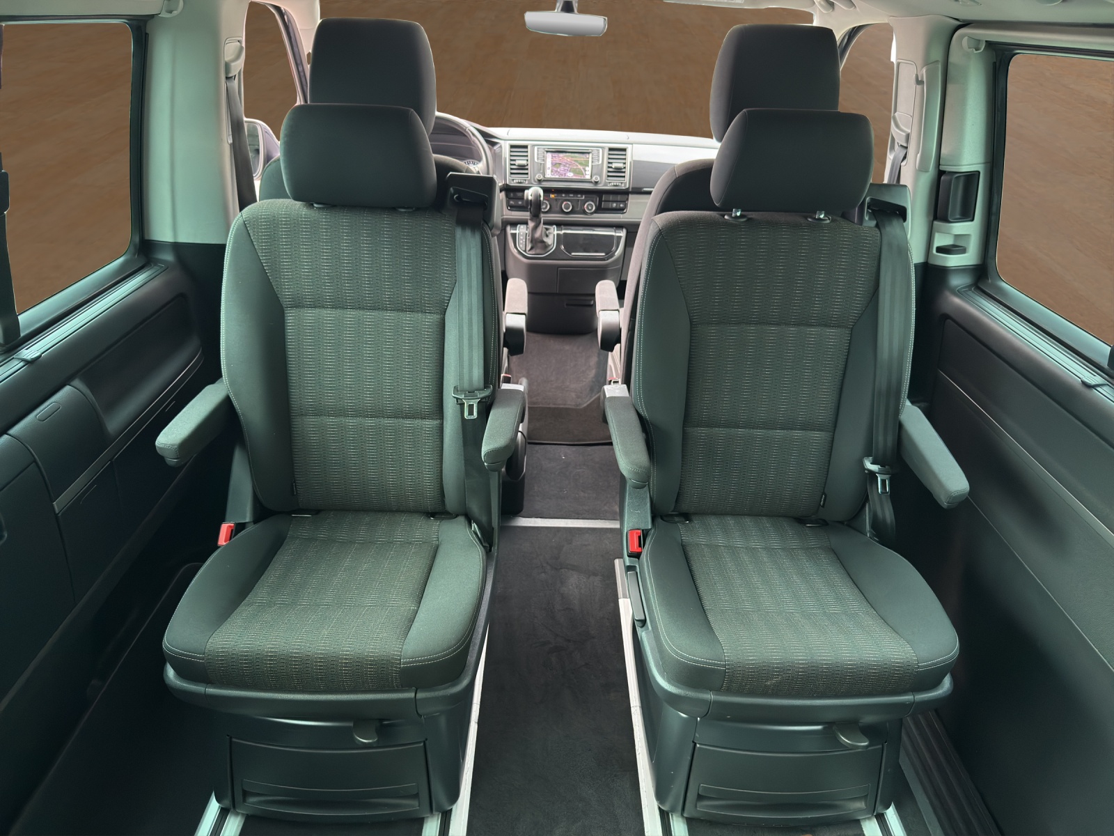 VW T6 Multivan 2.0 TDI Comfortline DSG-image-9