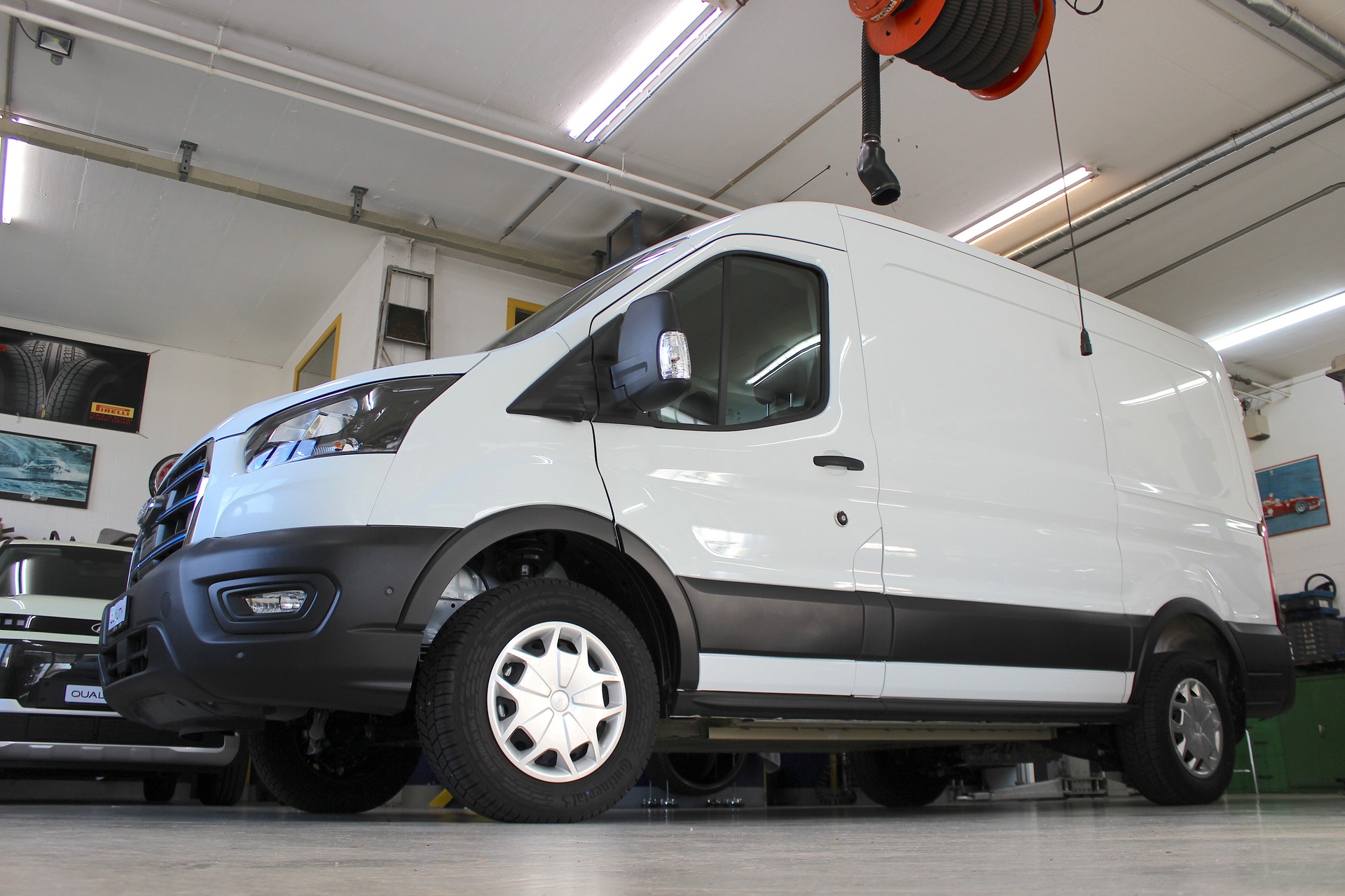FORD E-Transit Van 350 L2 H2 Trend RWD 68kWh 💥 TOP Ausstattung 💥 Lieferung möglich-image-4