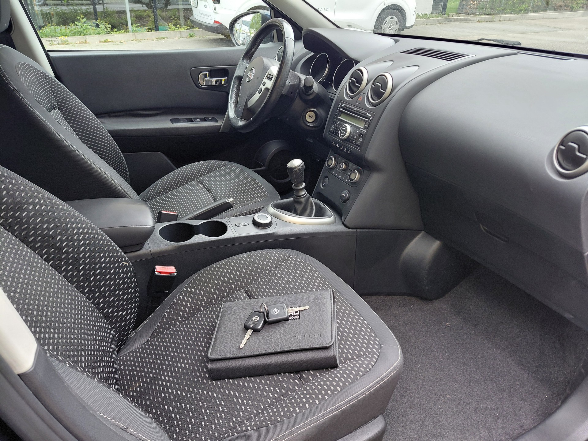 NISSAN Qashqai 2.0 4WD i-Way-image-8