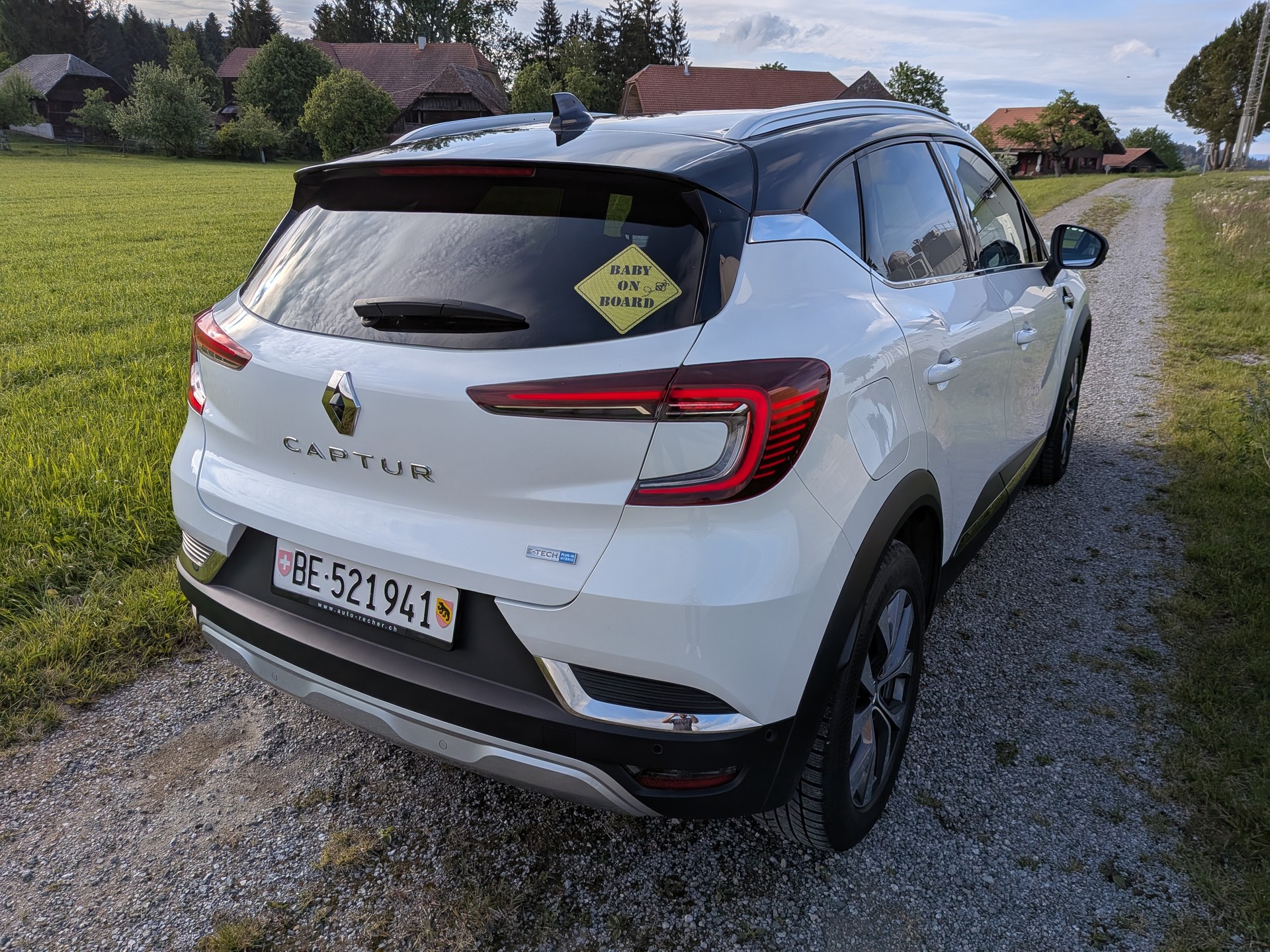 RENAULT 1.6 E-Tech Plug-in Edition One-image-1