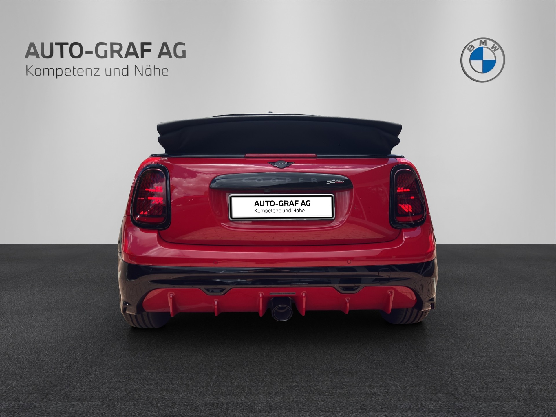 MINI JCW Cabrio-showroom-element-3