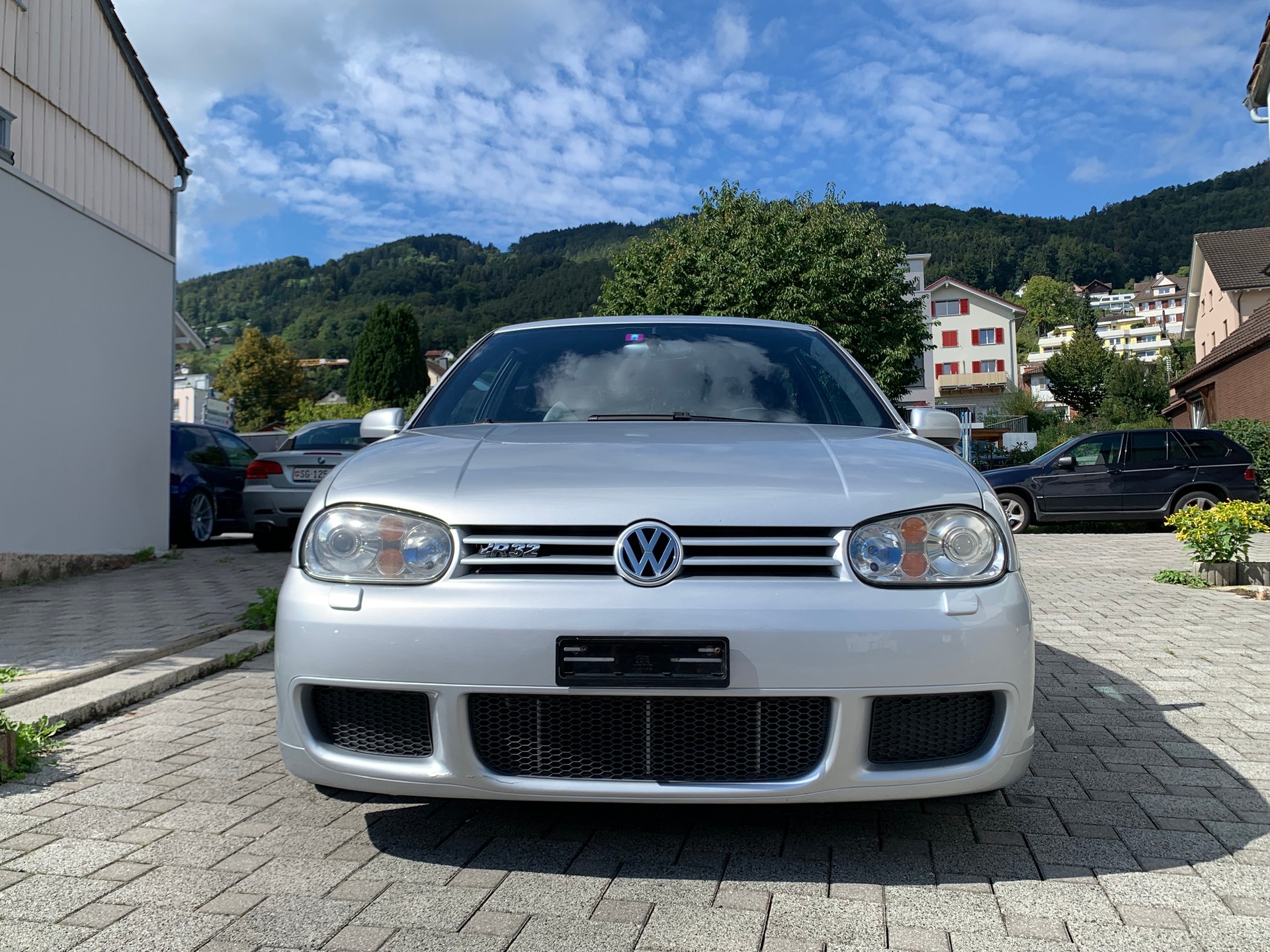 VW Golf R32 4Motion-image-3