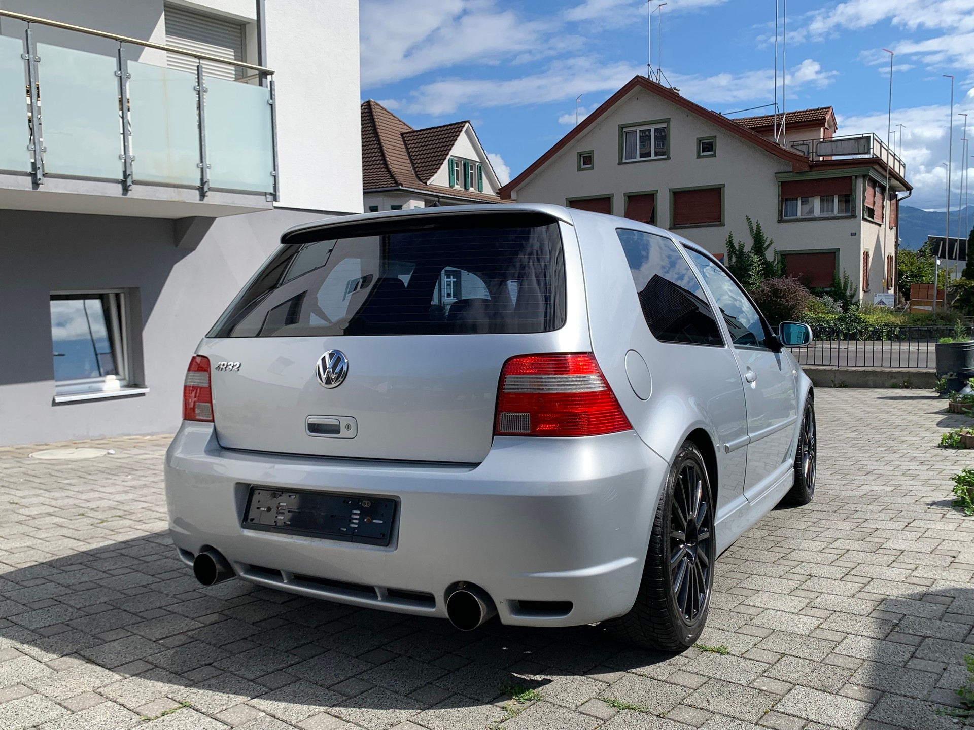 VW Golf R32 4Motion-image-7