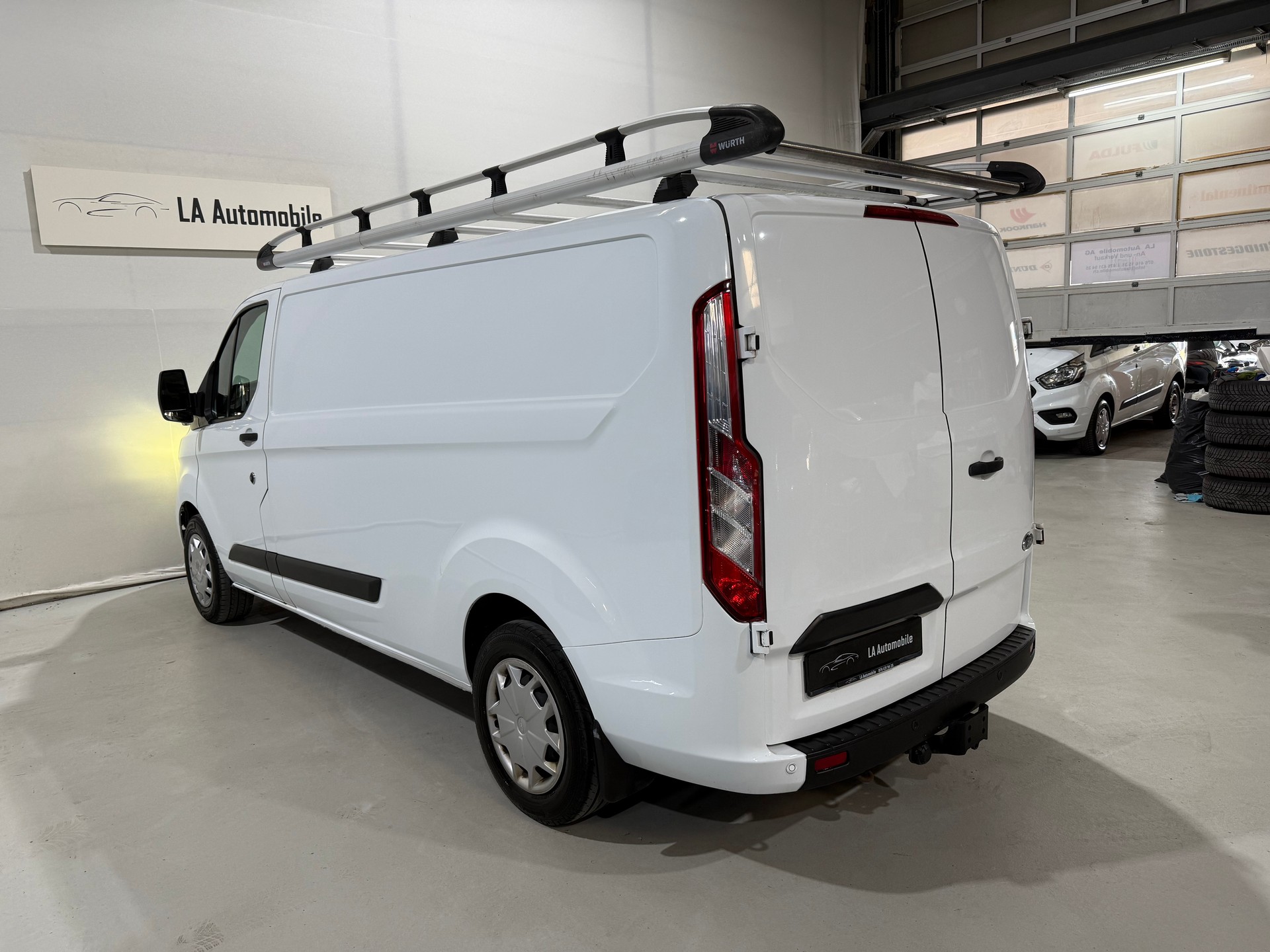 FORD Transit Custom Van 320 L2H1 Trend 3Plätzer (Sortimo)-image-9