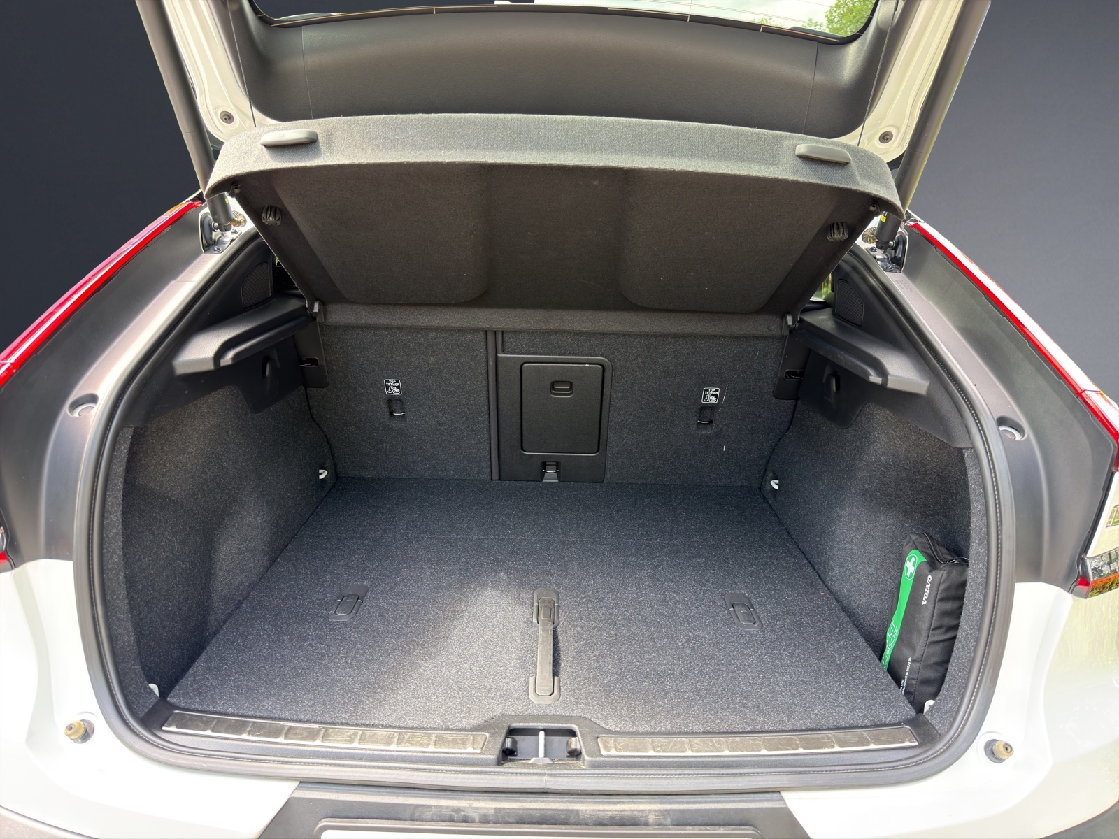 Image VOLVO C40 C40 Recharge P8 Twin AWD Pure Electric Plus