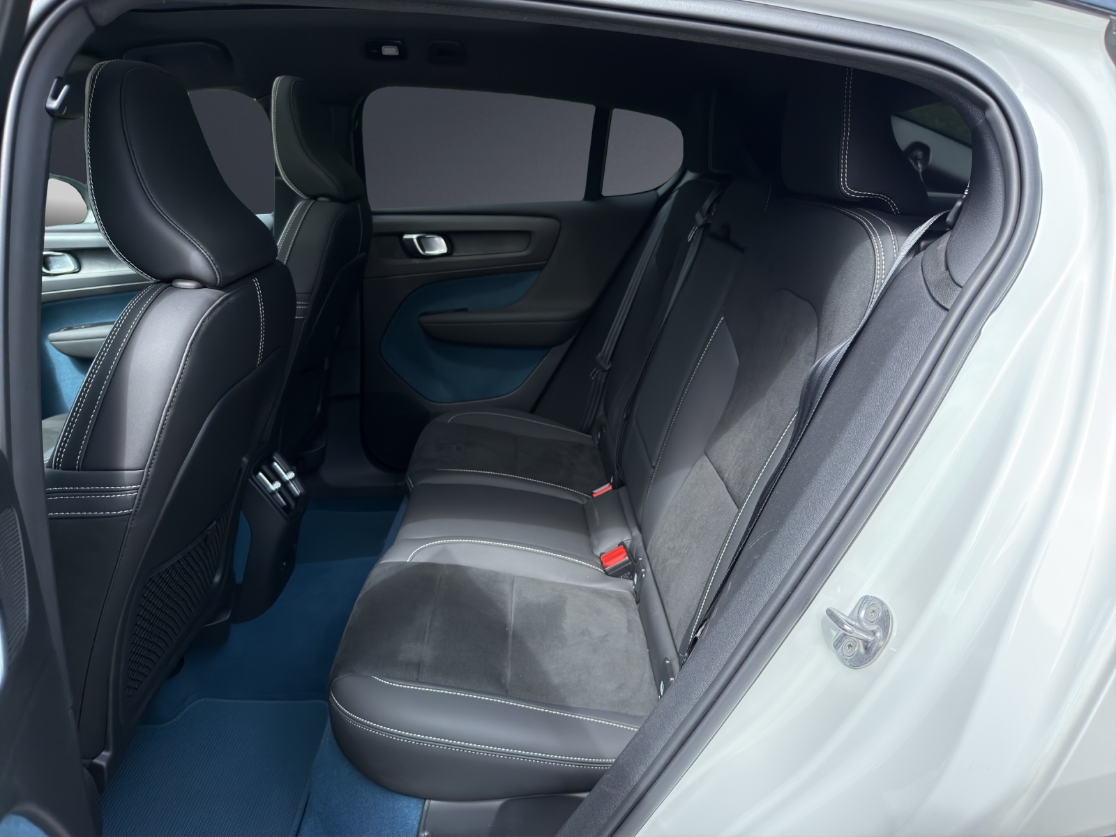 Image VOLVO C40 C40 Recharge P8 Twin AWD Pure Electric Plus