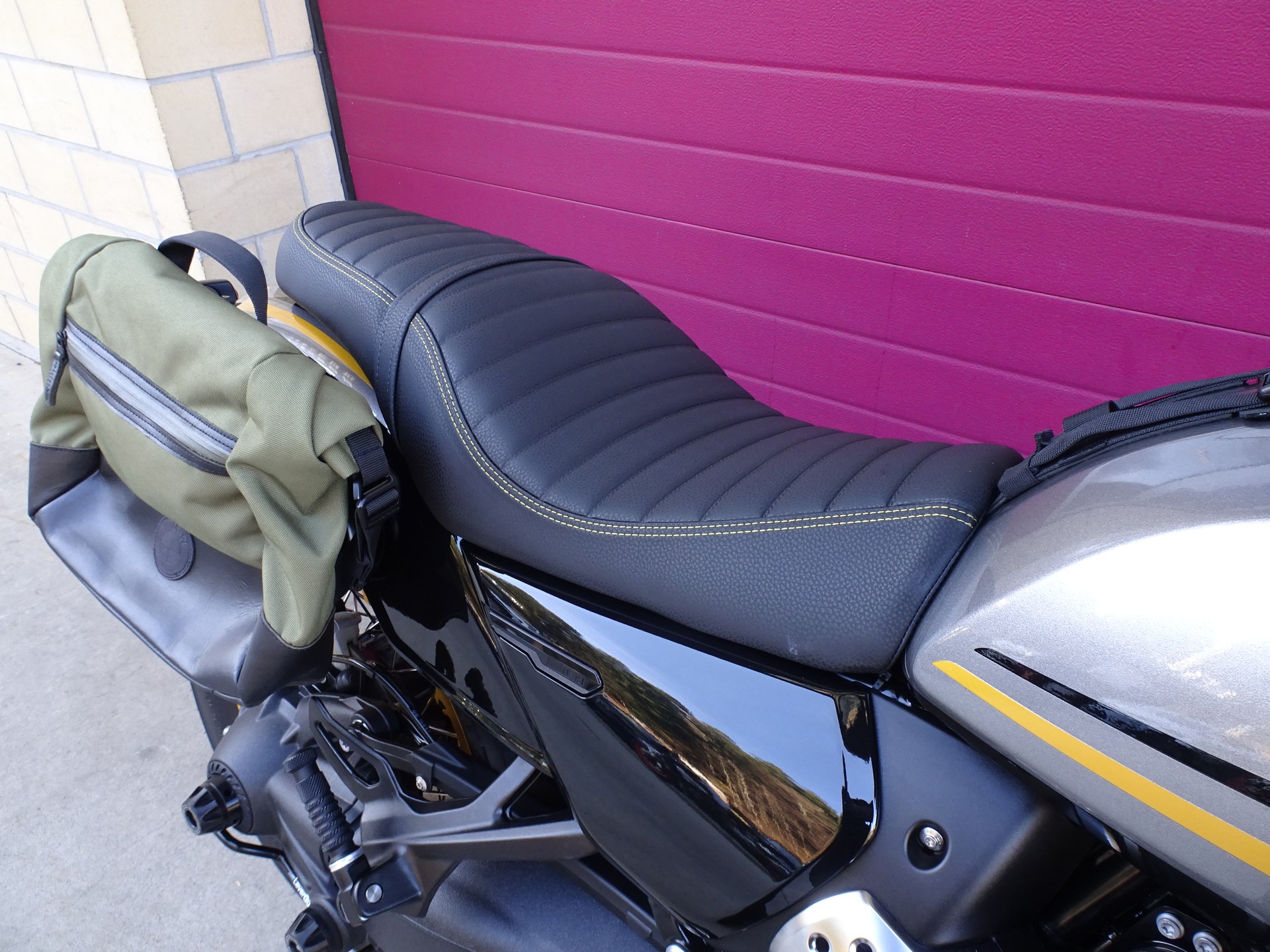 BMW R 12-image-6