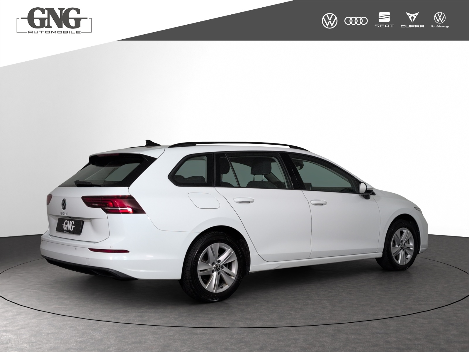VW Golf Variant 2.0 TDI Life DSG-image-2