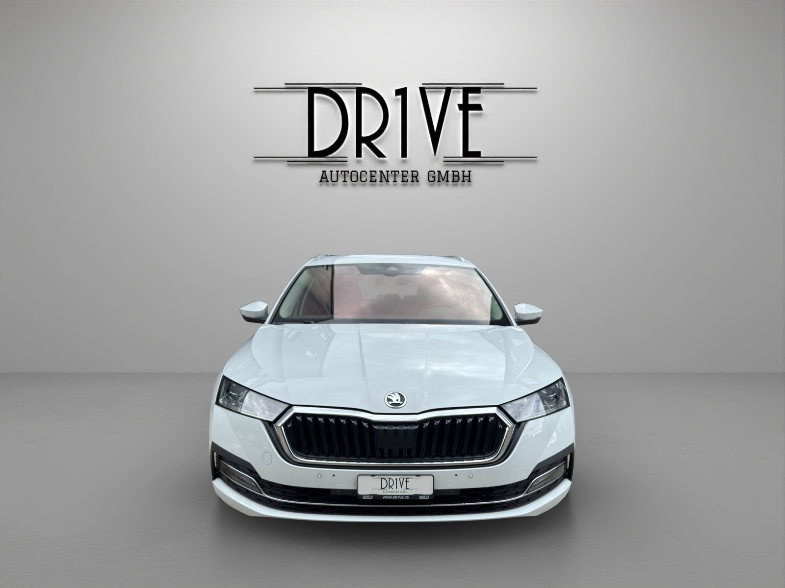 SKODA Octavia Combi 2.0 TDI DSG Style-image-1