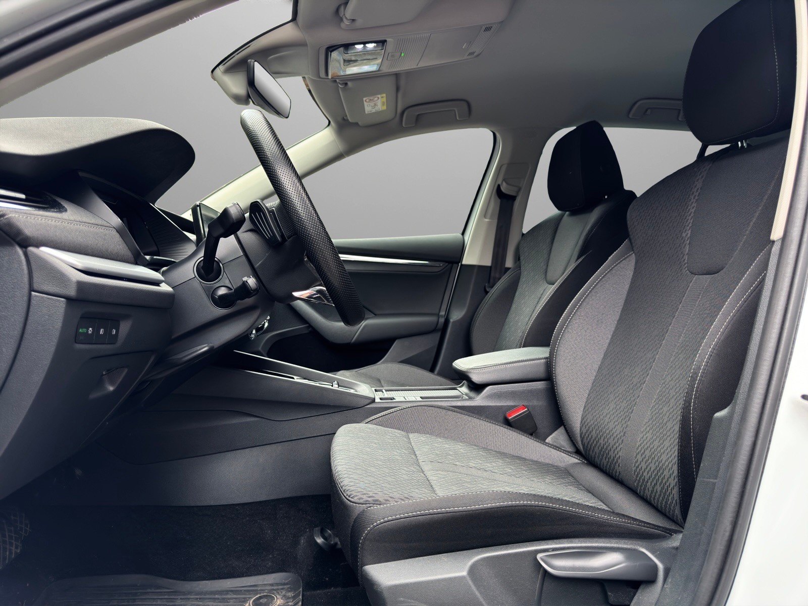 SKODA Octavia Combi 2.0 TDI DSG Style-image-7