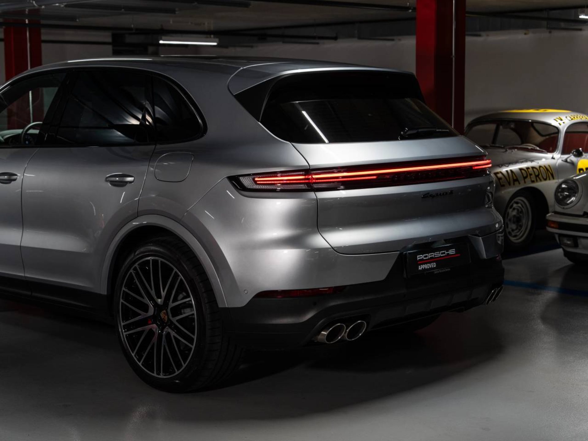 PORSCHE Cayenne S E-Hybrid-image-24
