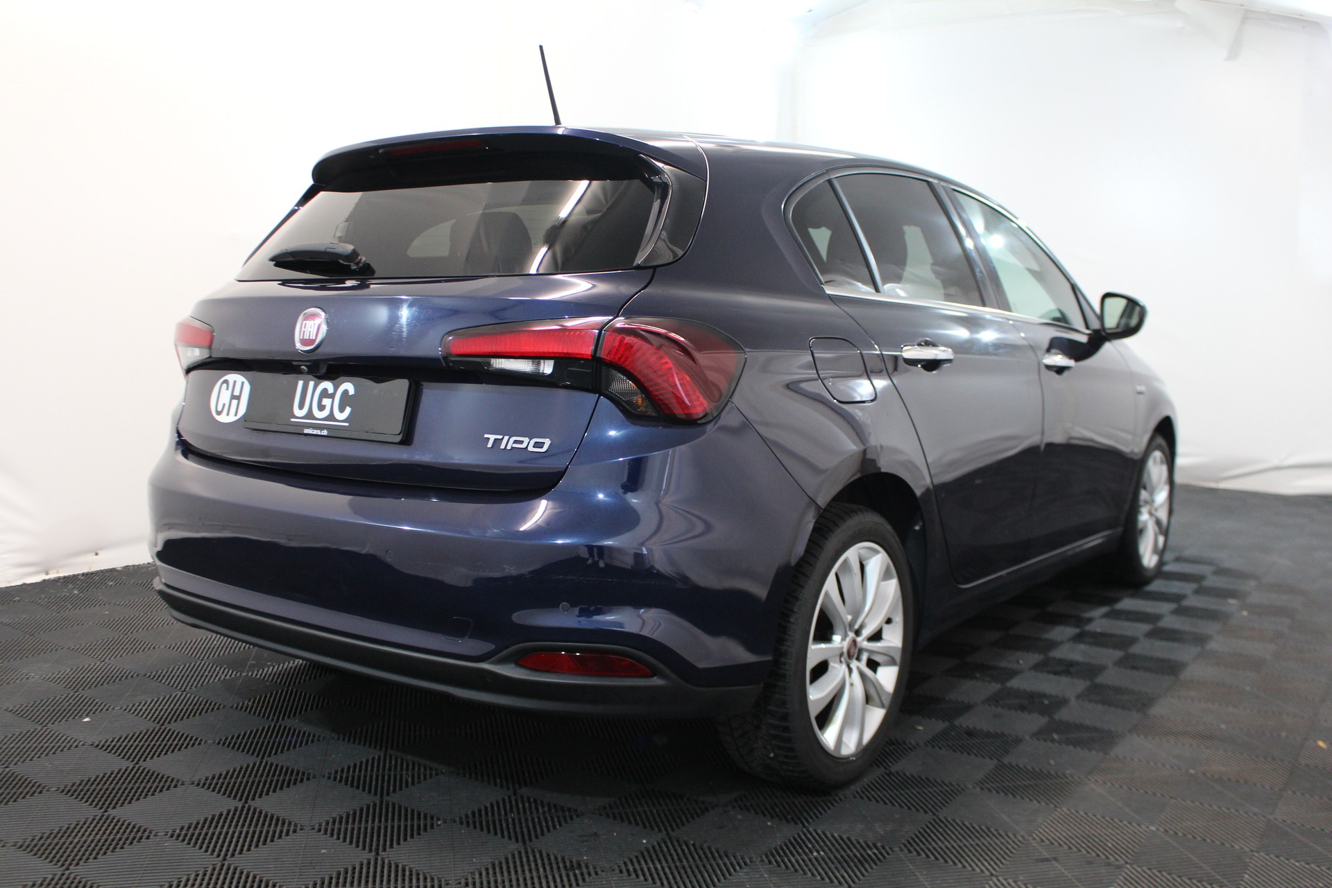 FIAT Tipo 1.4 T-Jet Lounge-image-5