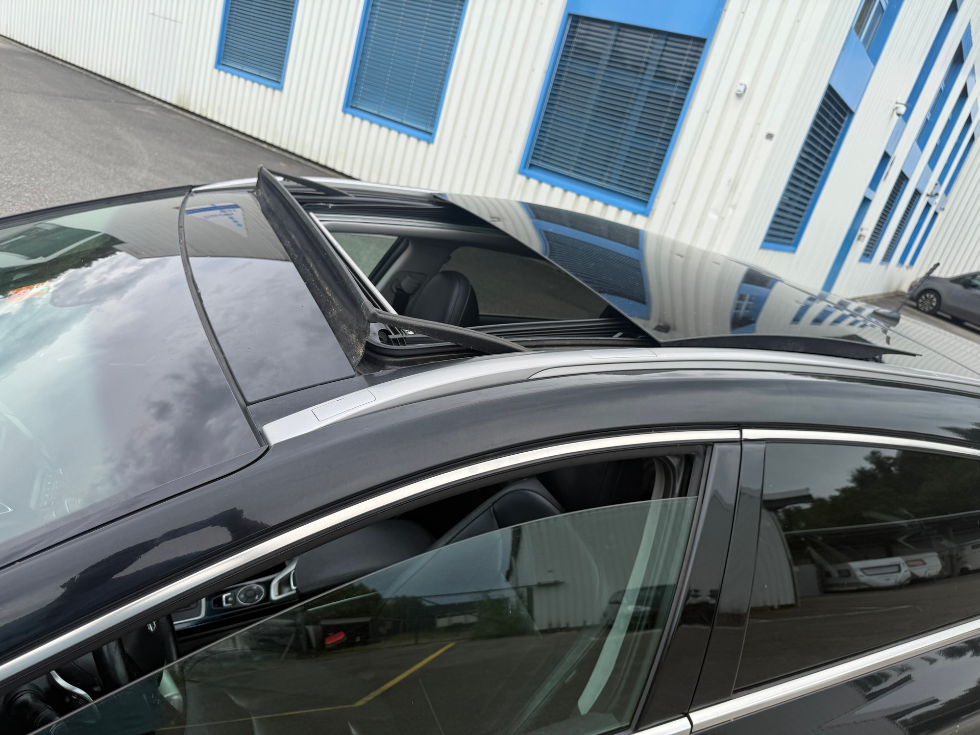 HYUNDAI i40 Wagon 1.7 CRDI Style Automatic-image-6