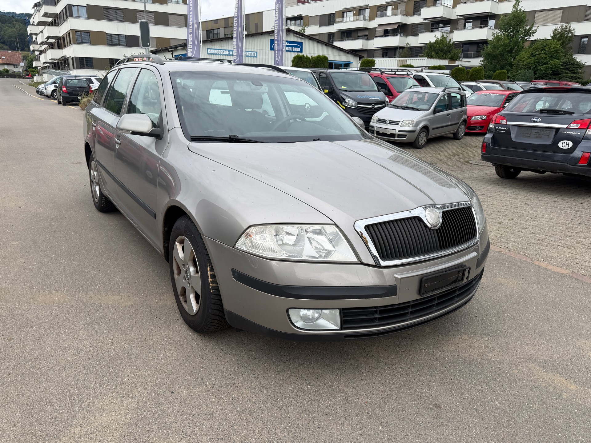SKODA Octavia 2.0 TDI Swiss Adventure 4x4-showroom-element-1