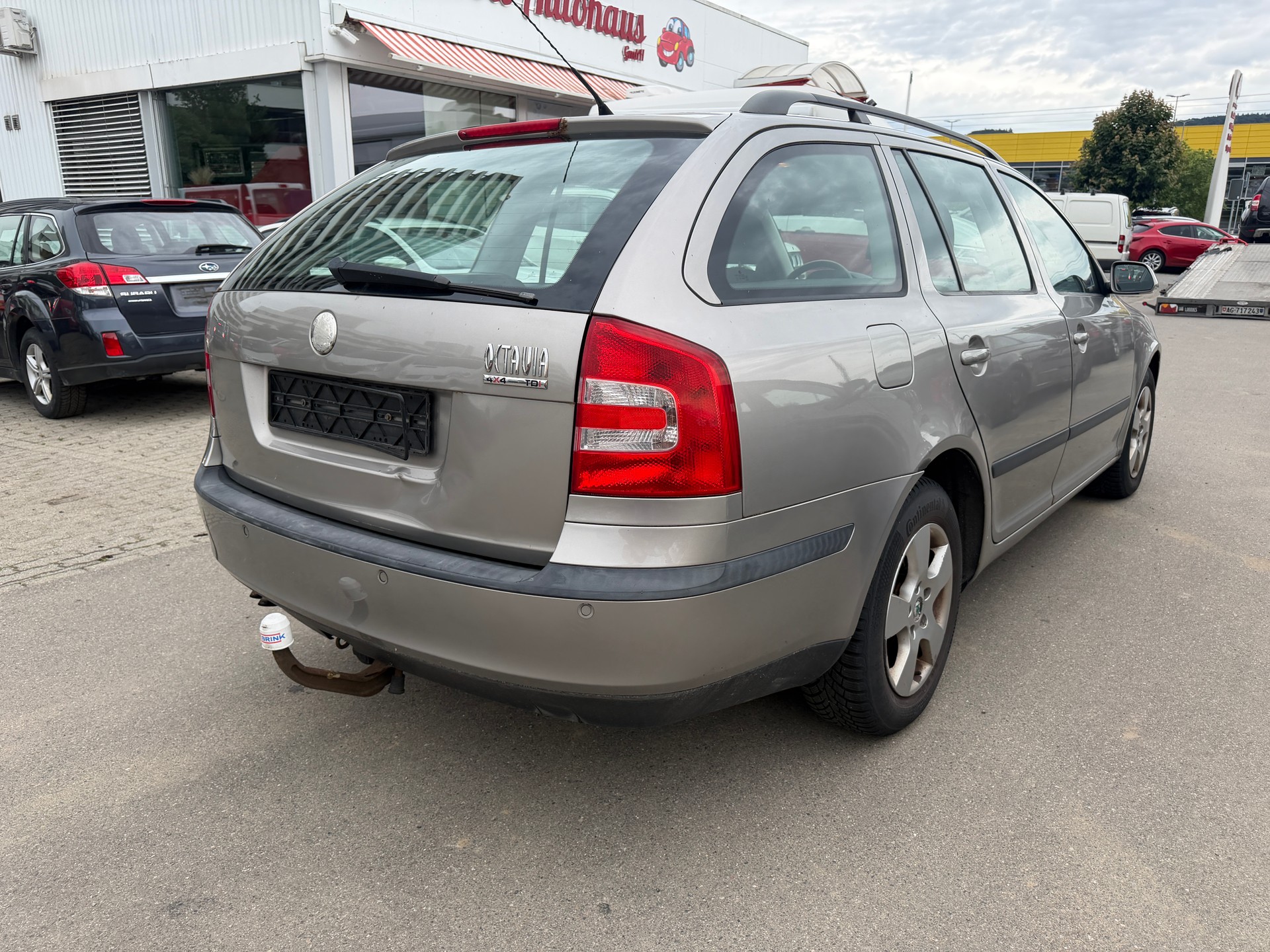 SKODA Octavia 2.0 TDI Swiss Adventure 4x4-image-4