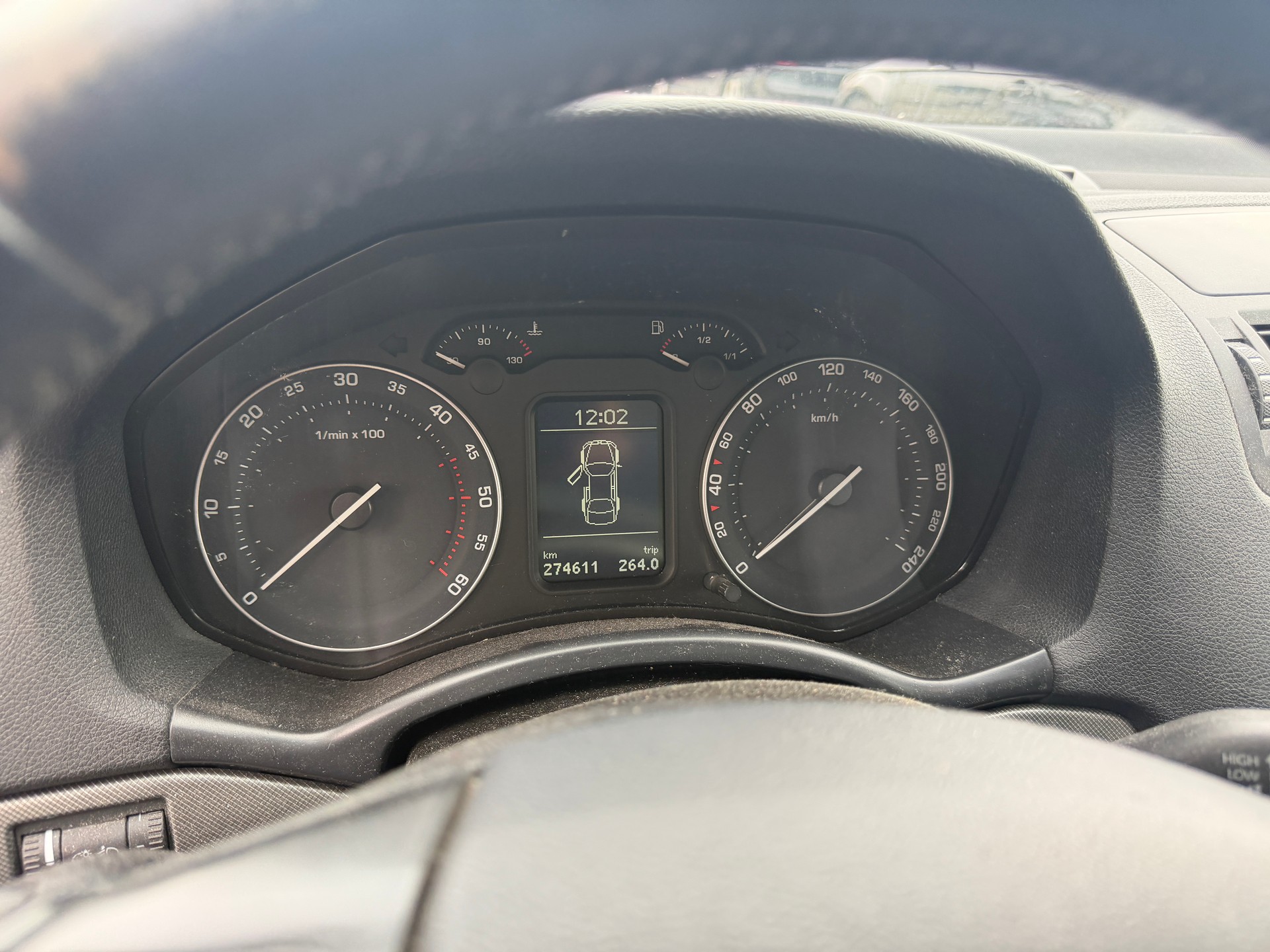 SKODA Octavia 2.0 TDI Swiss Adventure 4x4-image-6