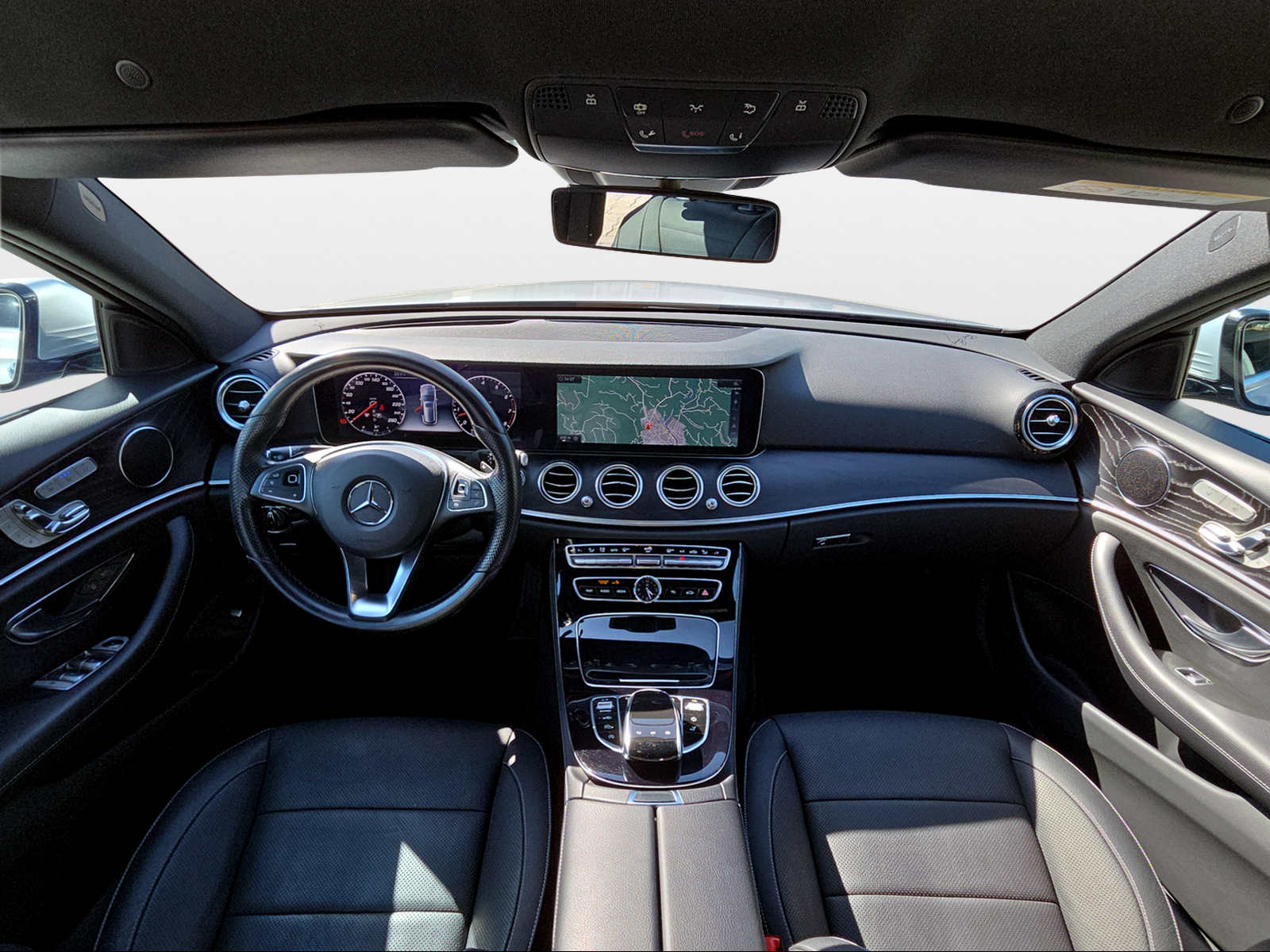 MERCEDES-BENZ E 400 AMG Line 4 Matic 9G-Tronic-image-3