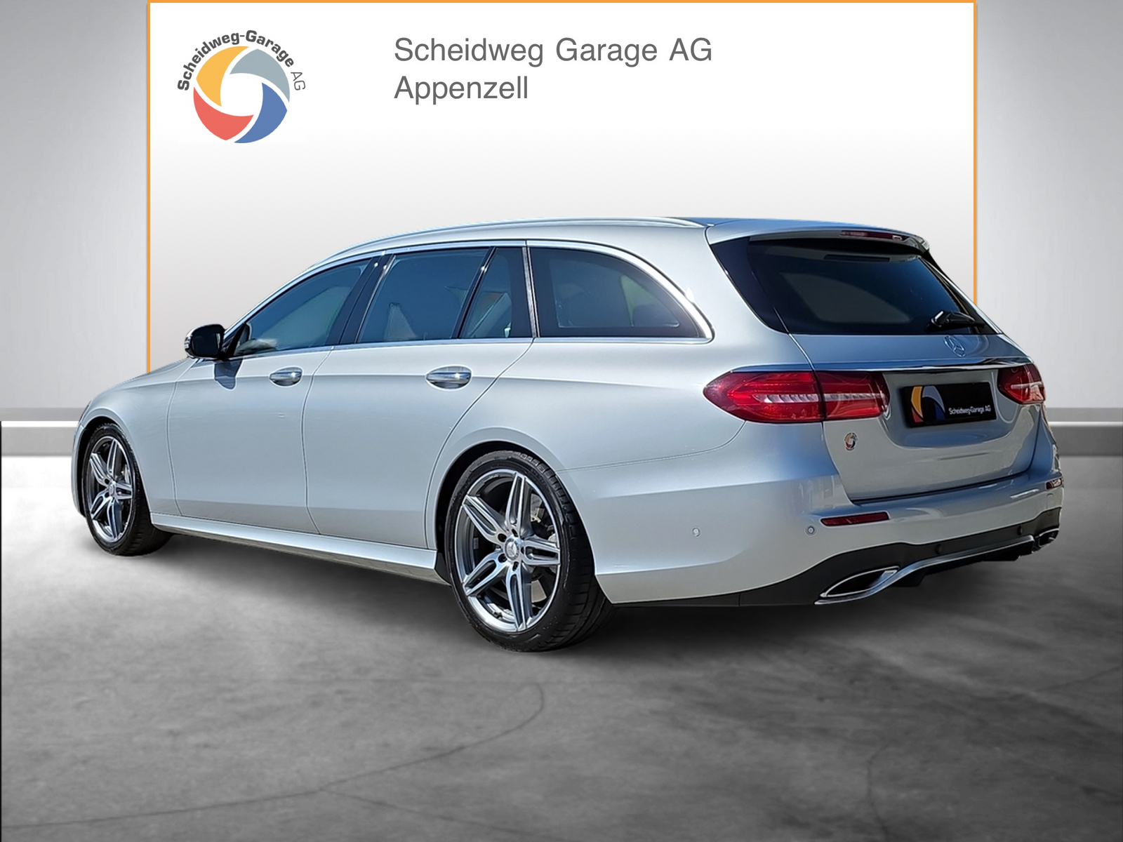 MERCEDES-BENZ E 400 AMG Line 4 Matic 9G-Tronic-image-12