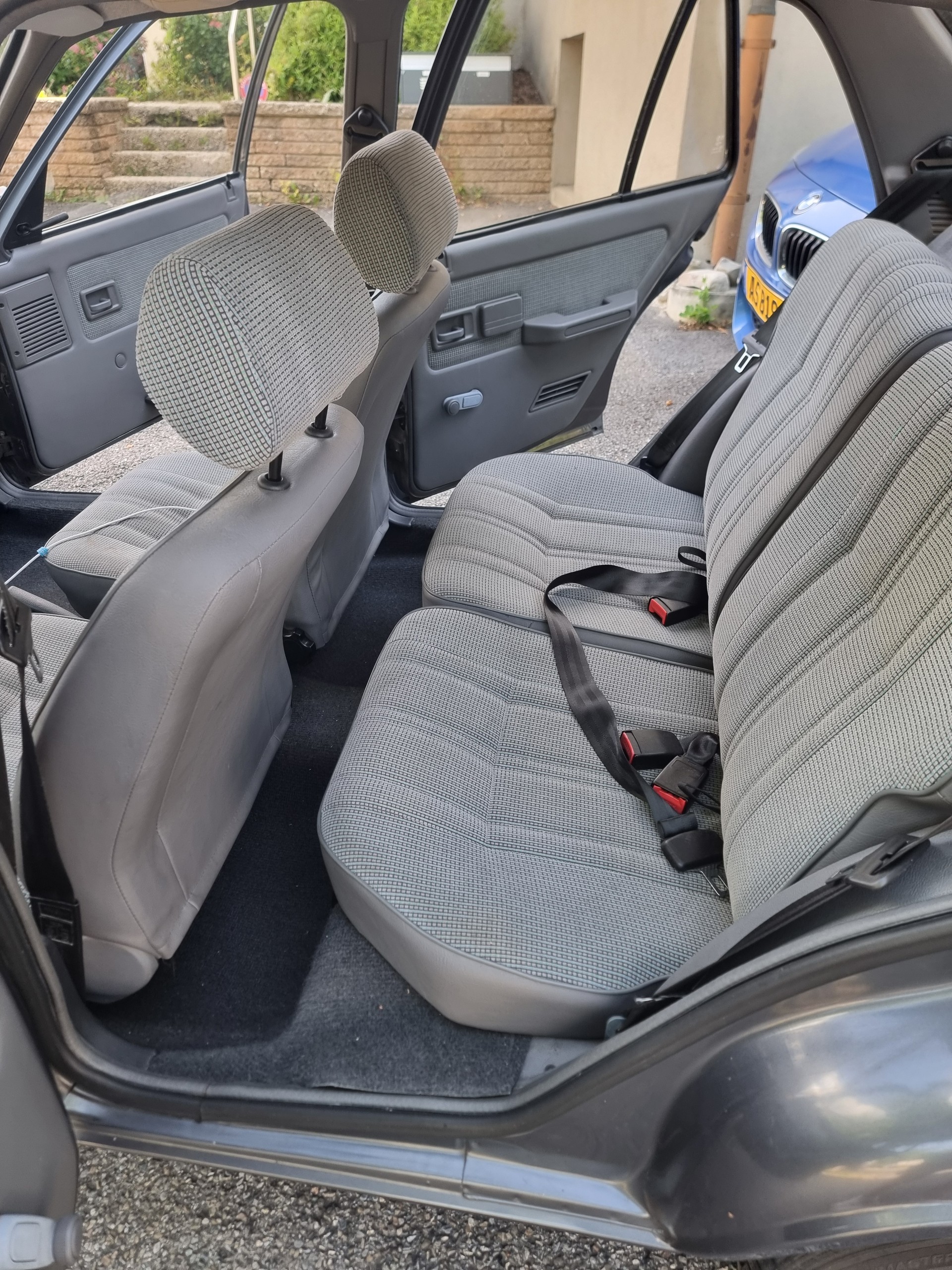 PEUGEOT 205 1.9 Automatic-image-12