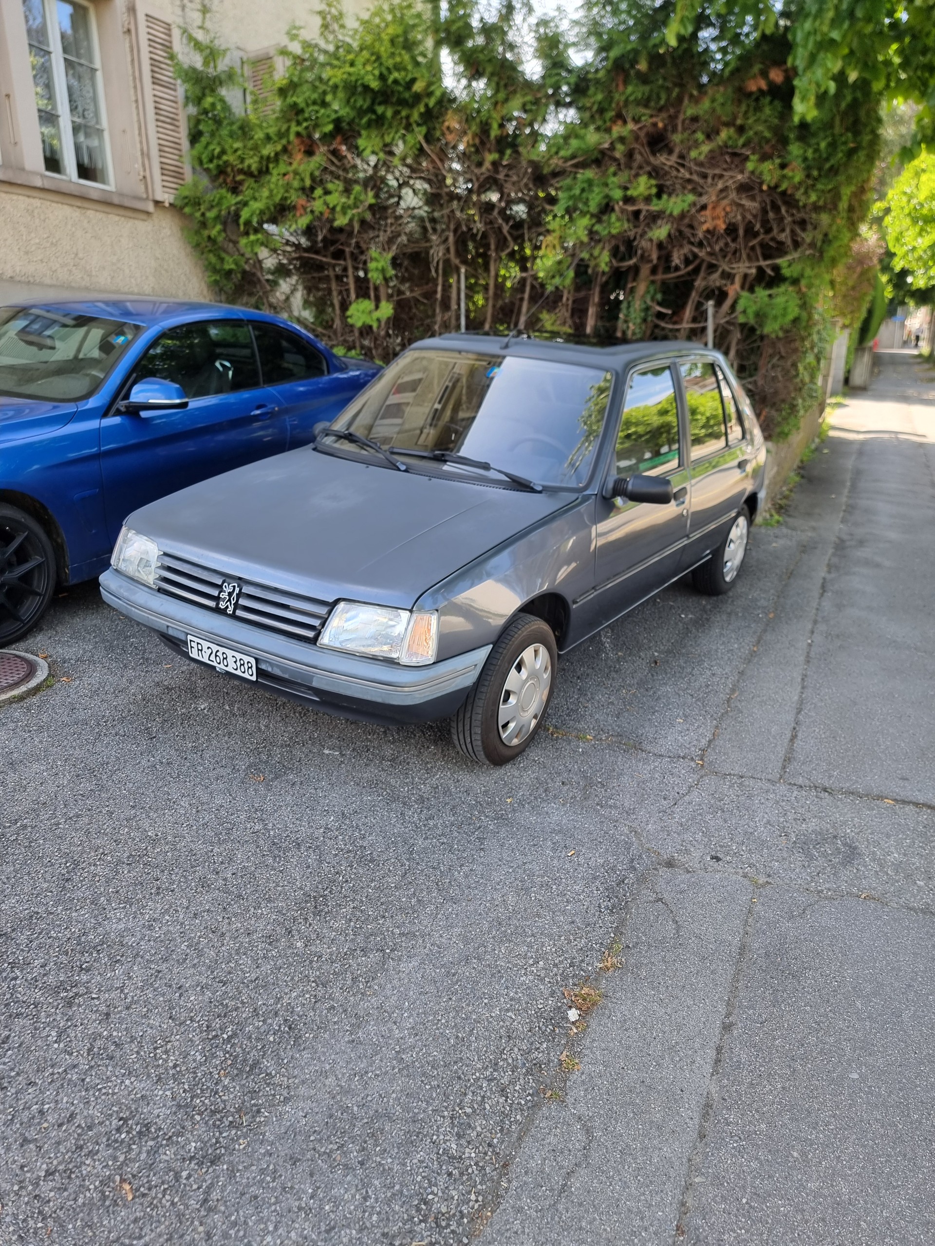 PEUGEOT 205 1.9 Automatic-image-0