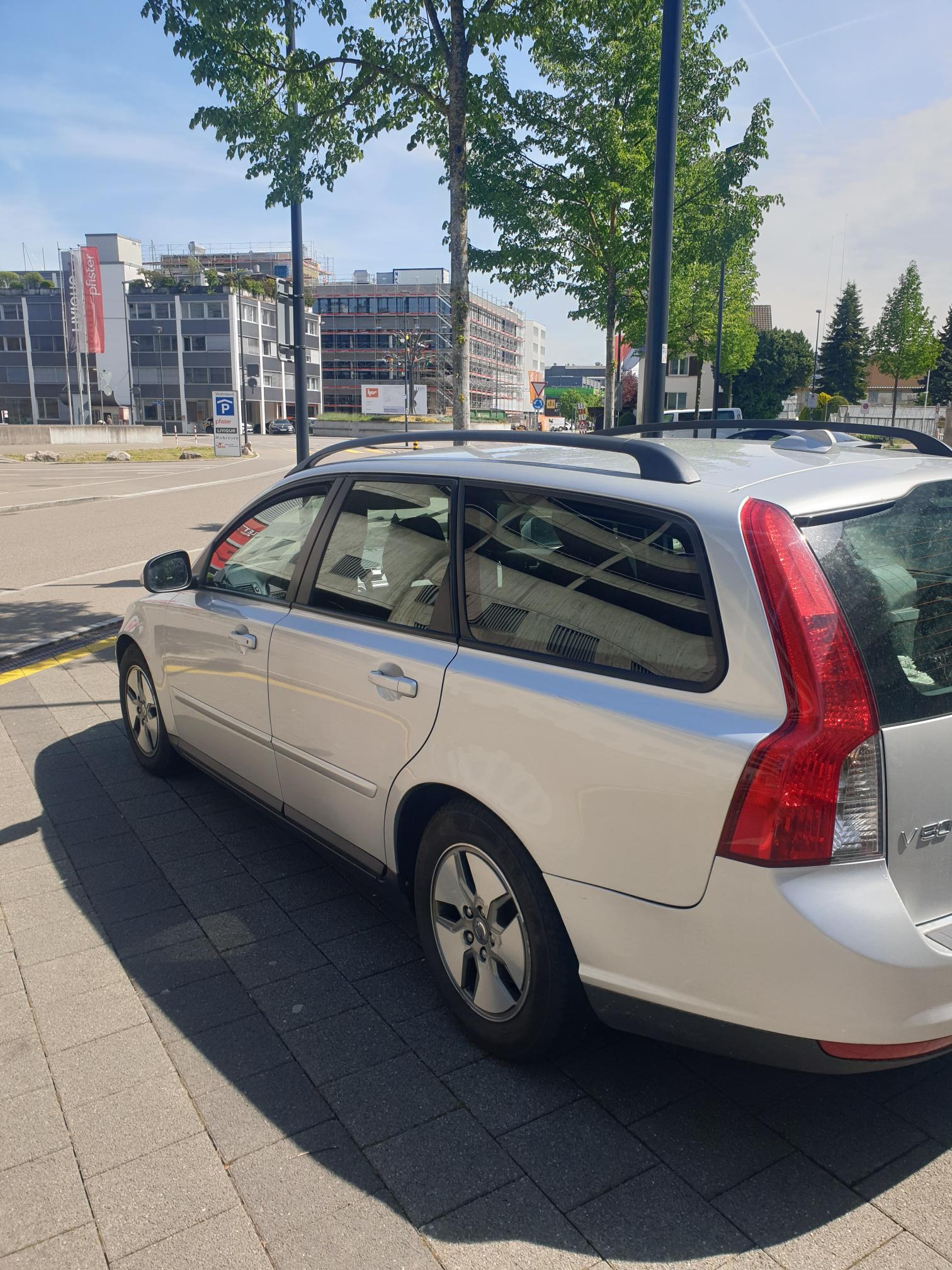 VOLVO 1,6D Drive S/S Kinetic-image-2